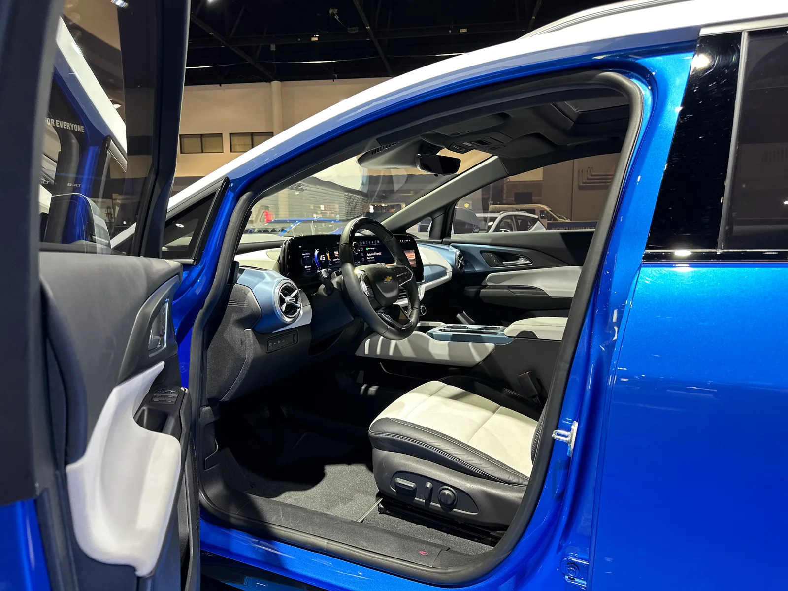 2024 Chevrolet Equinox EV at the Chicago Auto Show: A Closer Look