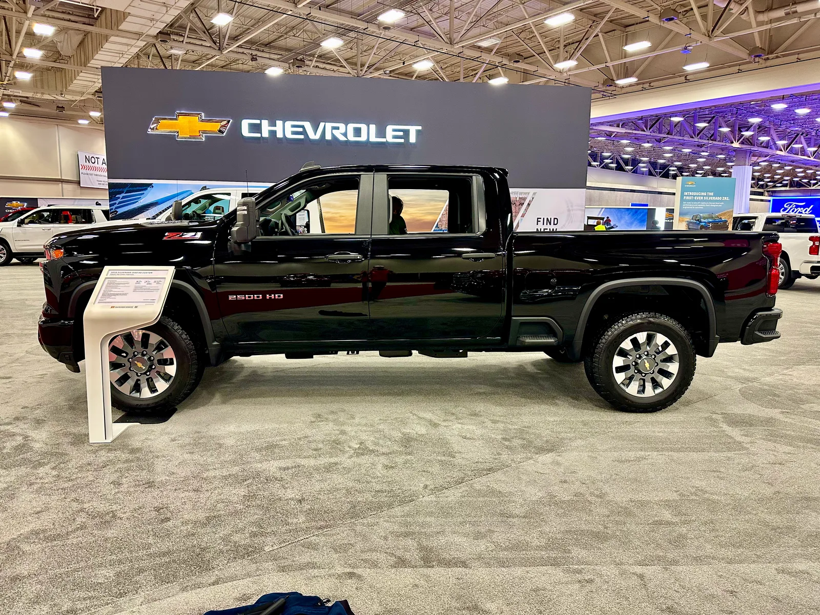 BREAKING!!! 2024 Chevrolet Silverado 2500 HD Custom Z71 from the North Texas Auto Show