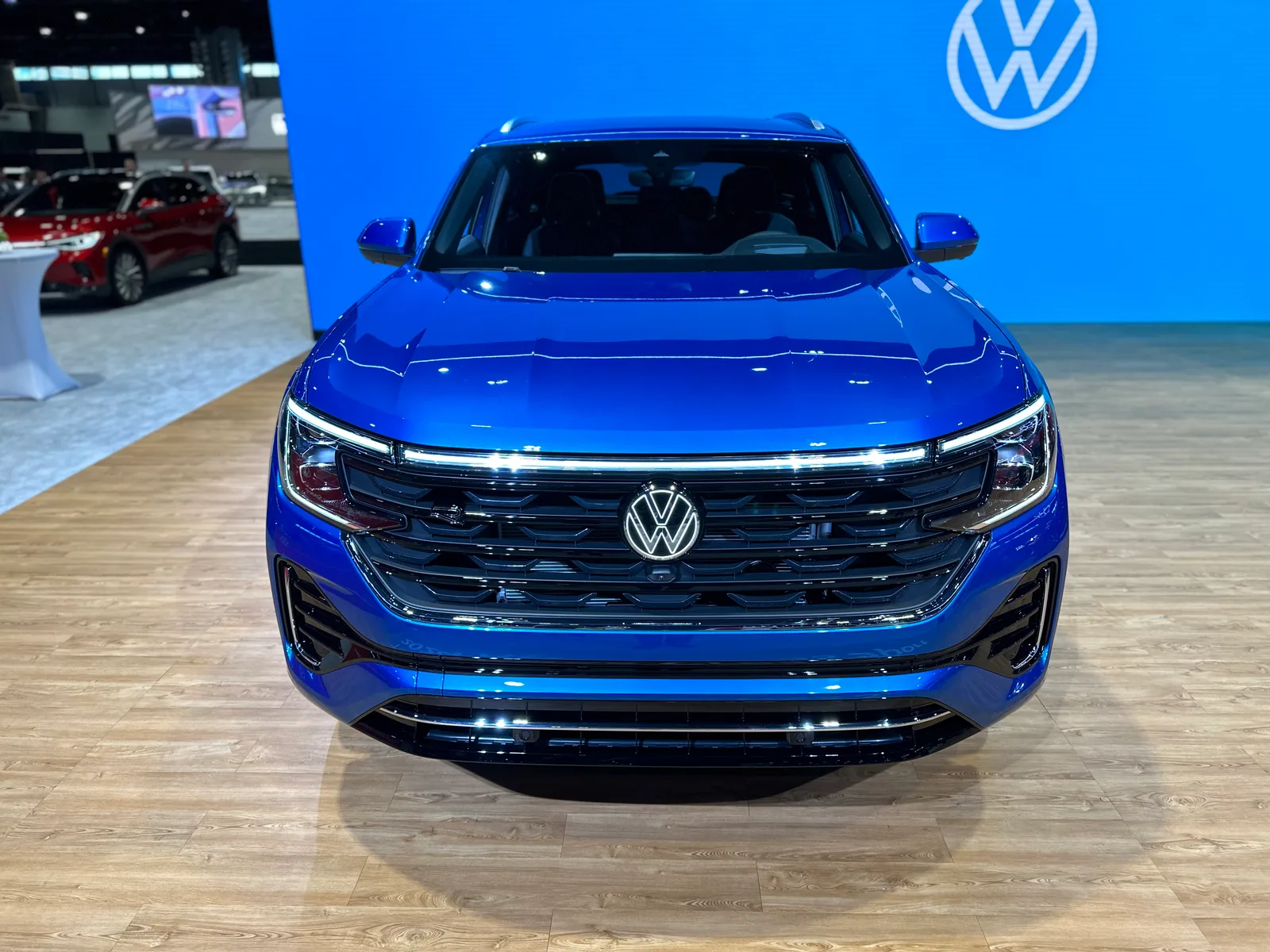 2024 Volkswagen Atlas and Atlas Cross Sport Debut at the Chicago Auto Show
