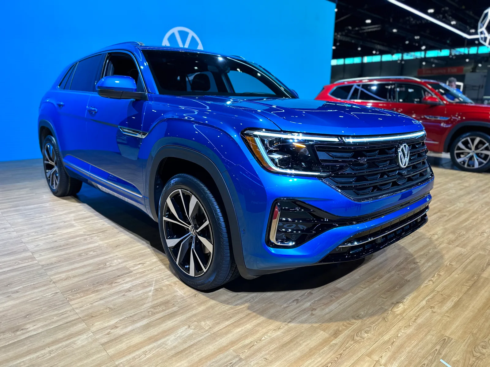 2024 Volkswagen Atlas and Atlas Cross Sport Debut at the Chicago Auto Show
