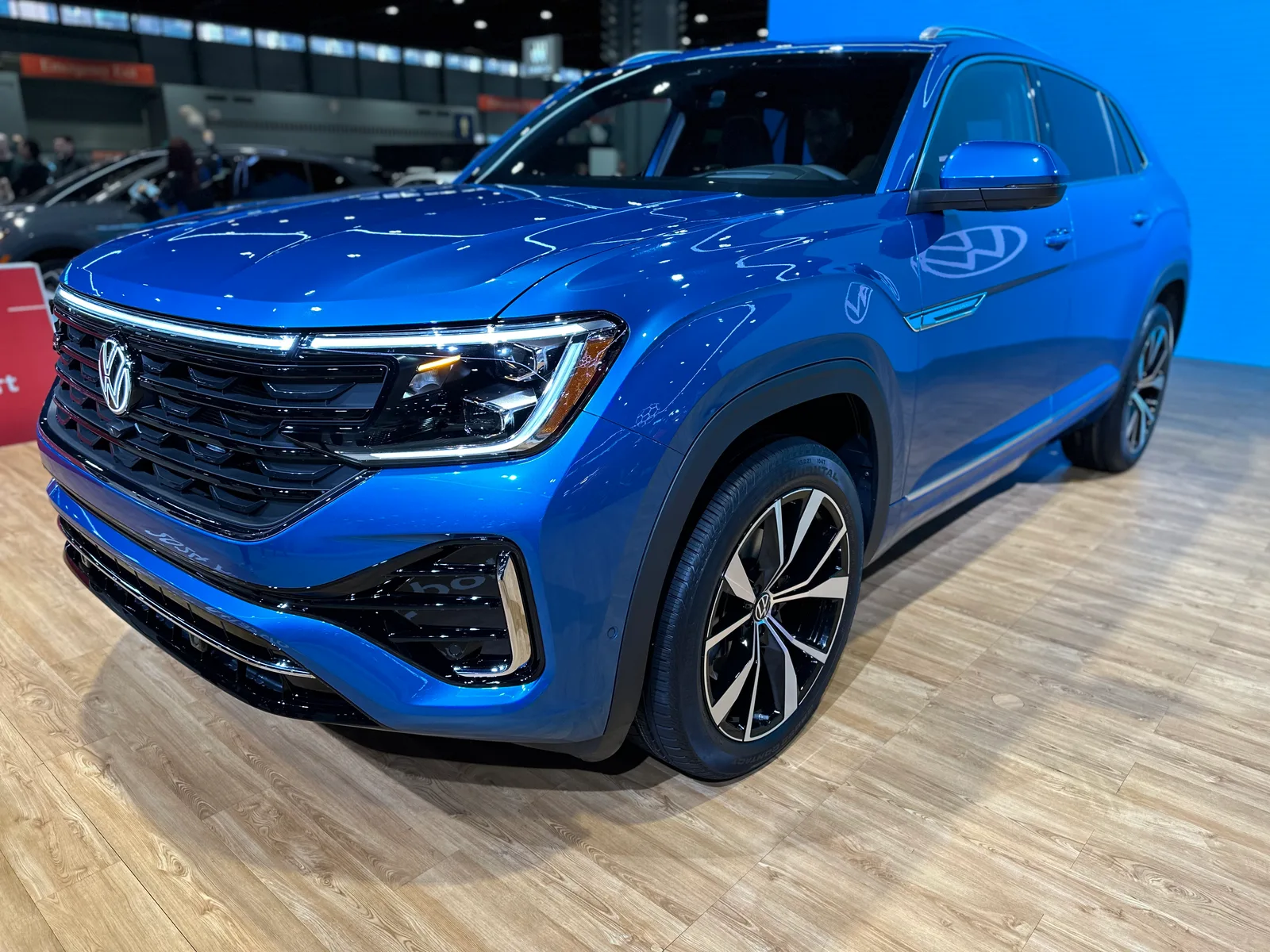 2024 Volkswagen Atlas and Atlas Cross Sport Debut at the Chicago Auto Show