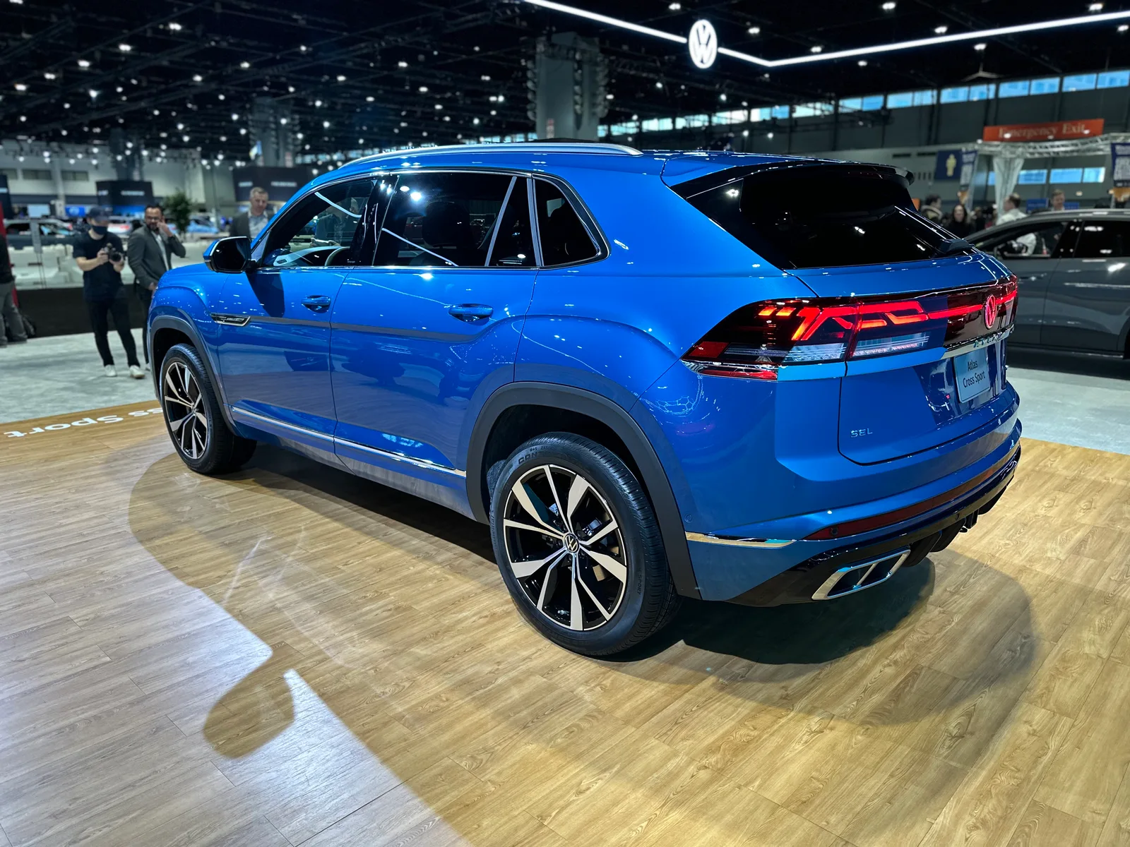 2024 Volkswagen Atlas and Atlas Cross Sport Debut at the Chicago Auto Show