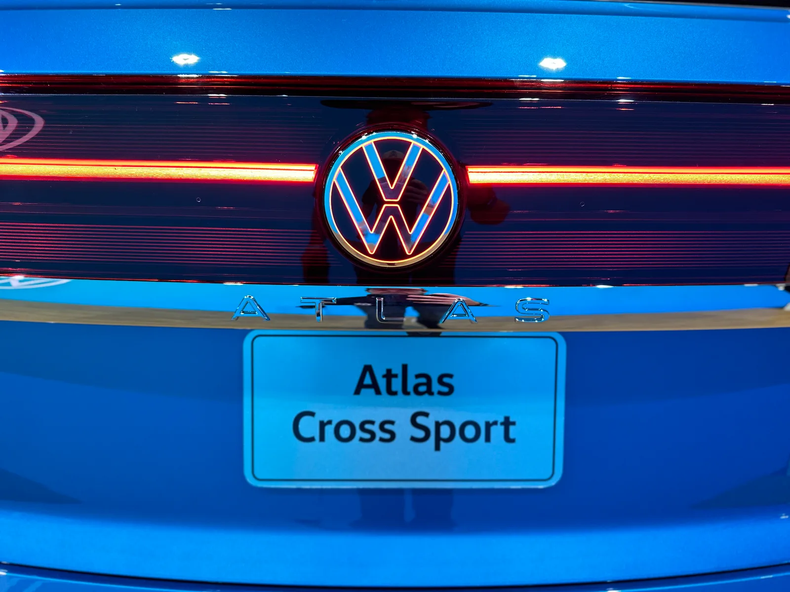 2024 Volkswagen Atlas and Atlas Cross Sport Debut at the Chicago Auto Show