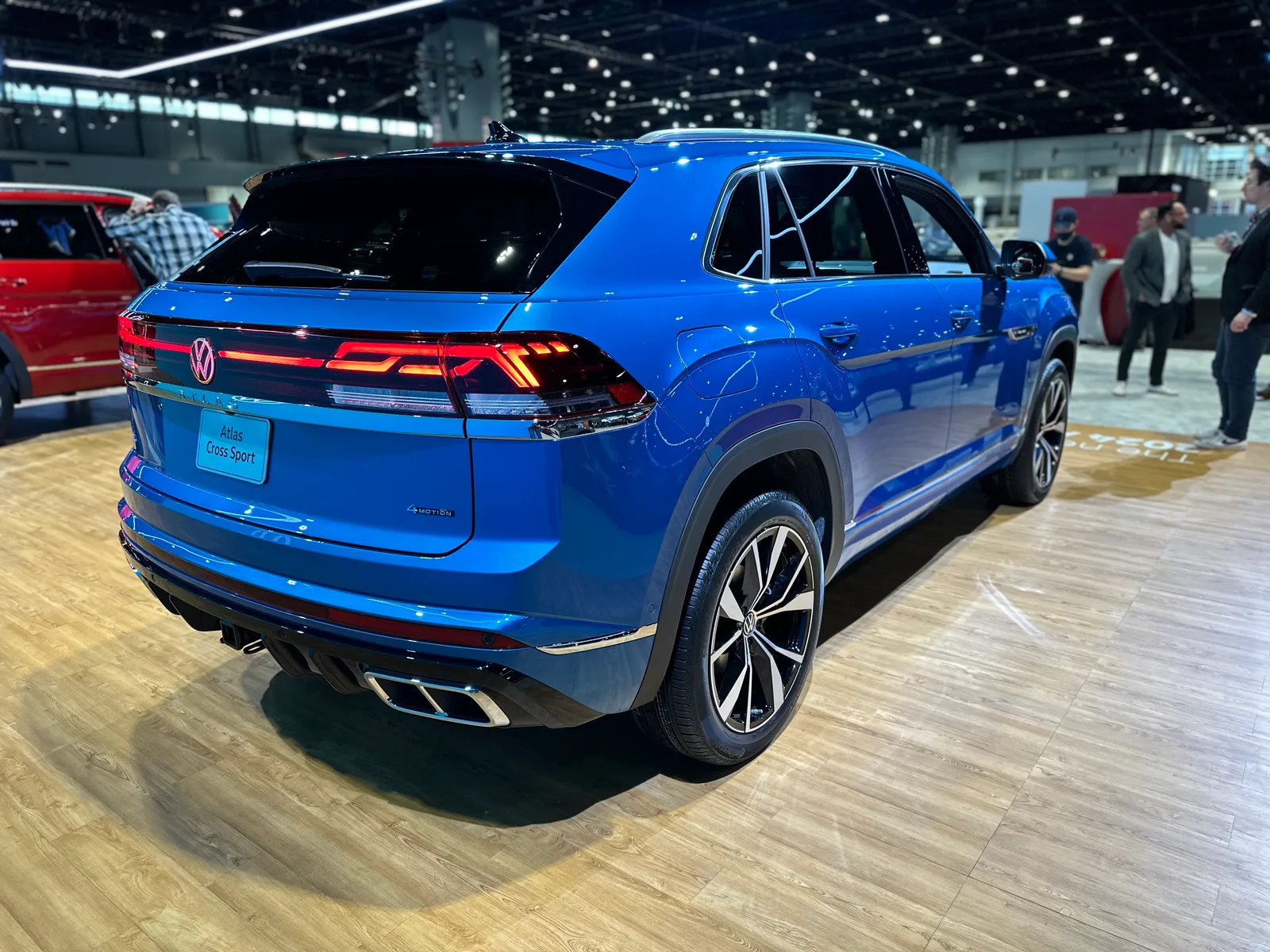 2024 Volkswagen Atlas and Atlas Cross Sport Debut at the Chicago Auto Show