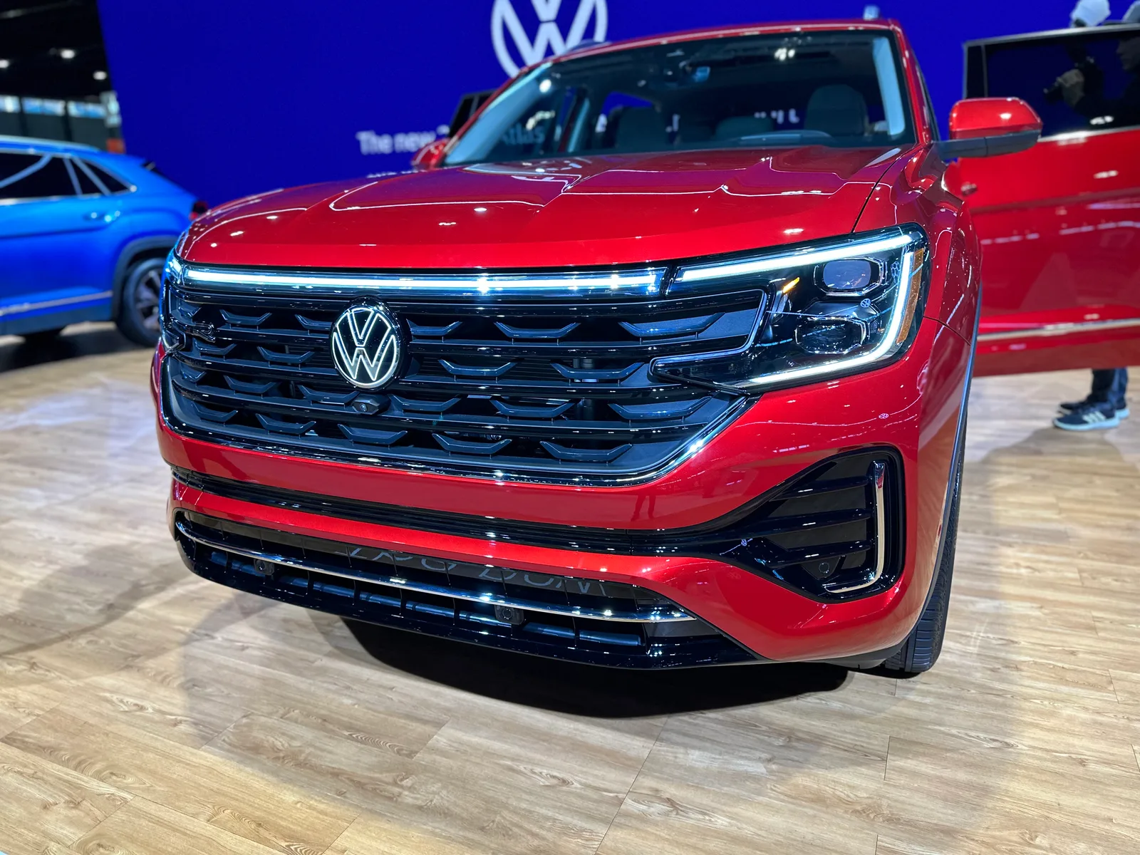 2024 Volkswagen Atlas and Atlas Cross Sport Debut at the Chicago Auto Show