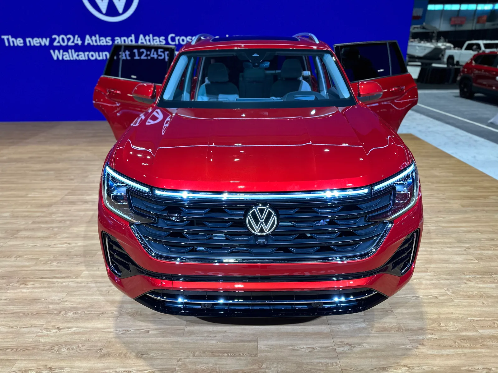 2024 Volkswagen Atlas and Atlas Cross Sport Debut at the Chicago Auto Show