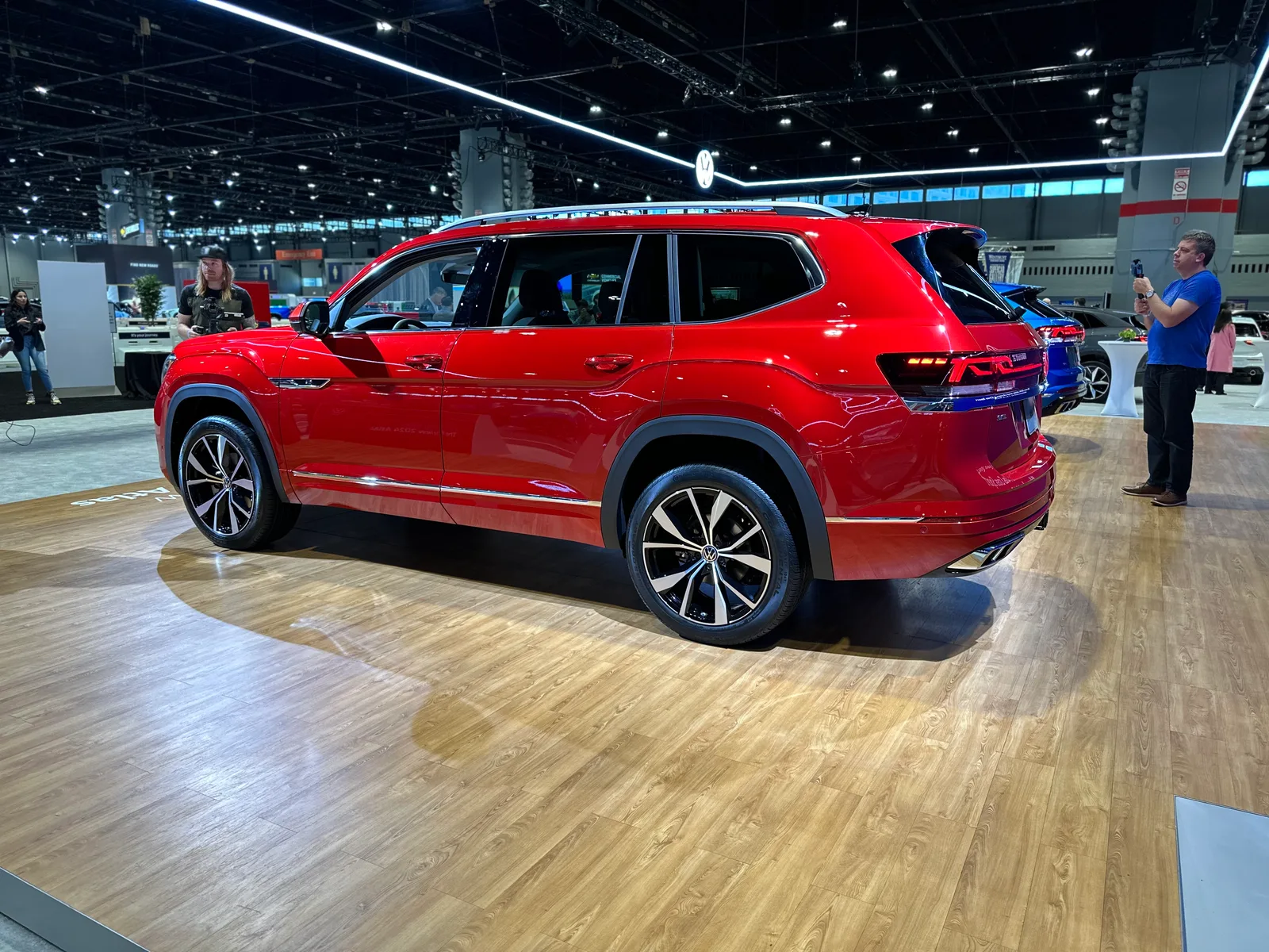 2024 Volkswagen Atlas and Atlas Cross Sport Debut at the Chicago Auto Show
