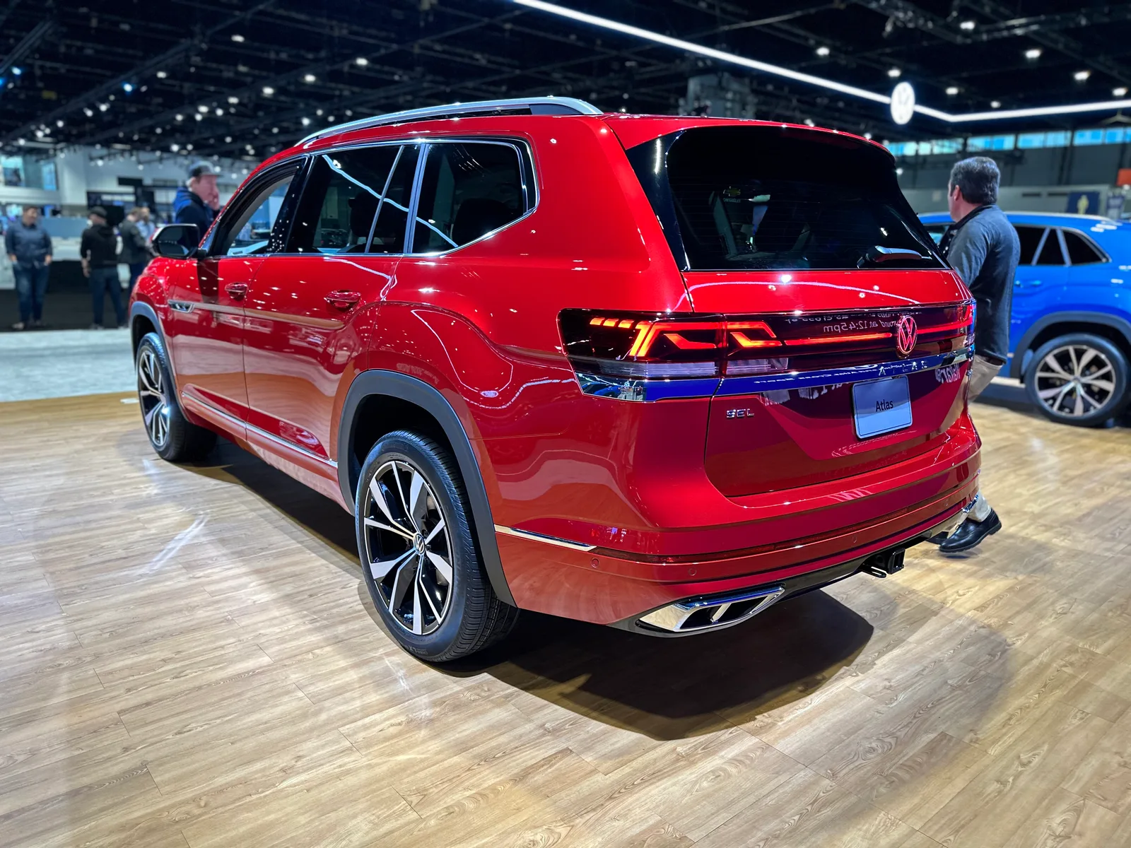 2024 Volkswagen Atlas and Atlas Cross Sport Debut at the Chicago Auto Show