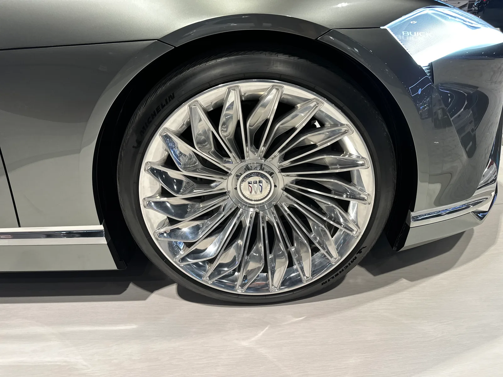 Buick Gets Wild  at the 2023 Chicago Auto Show with the Wildcat Concept