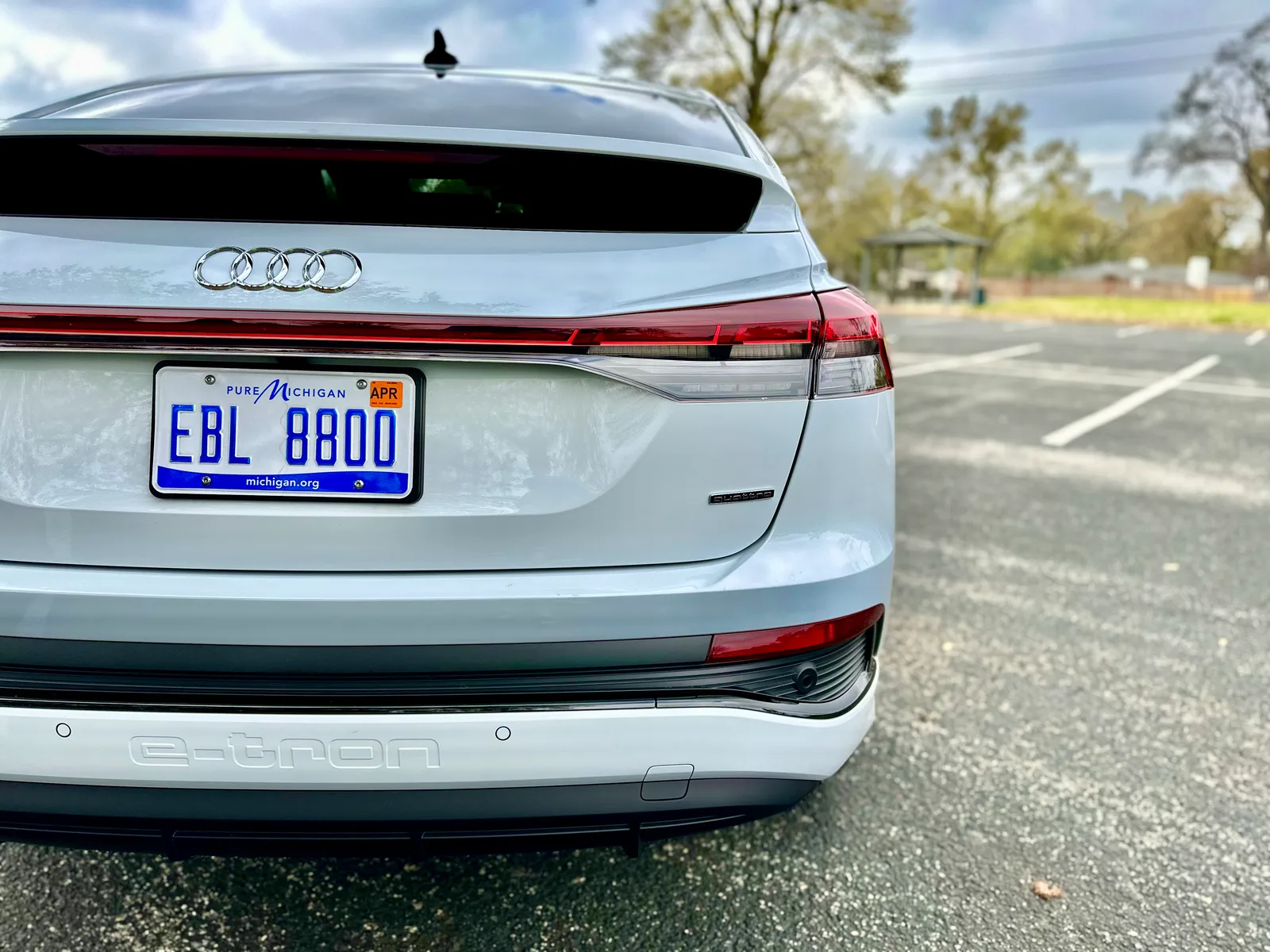 2022 Audi Q4 Sportback e-tron Family Review with Child Seat Installation