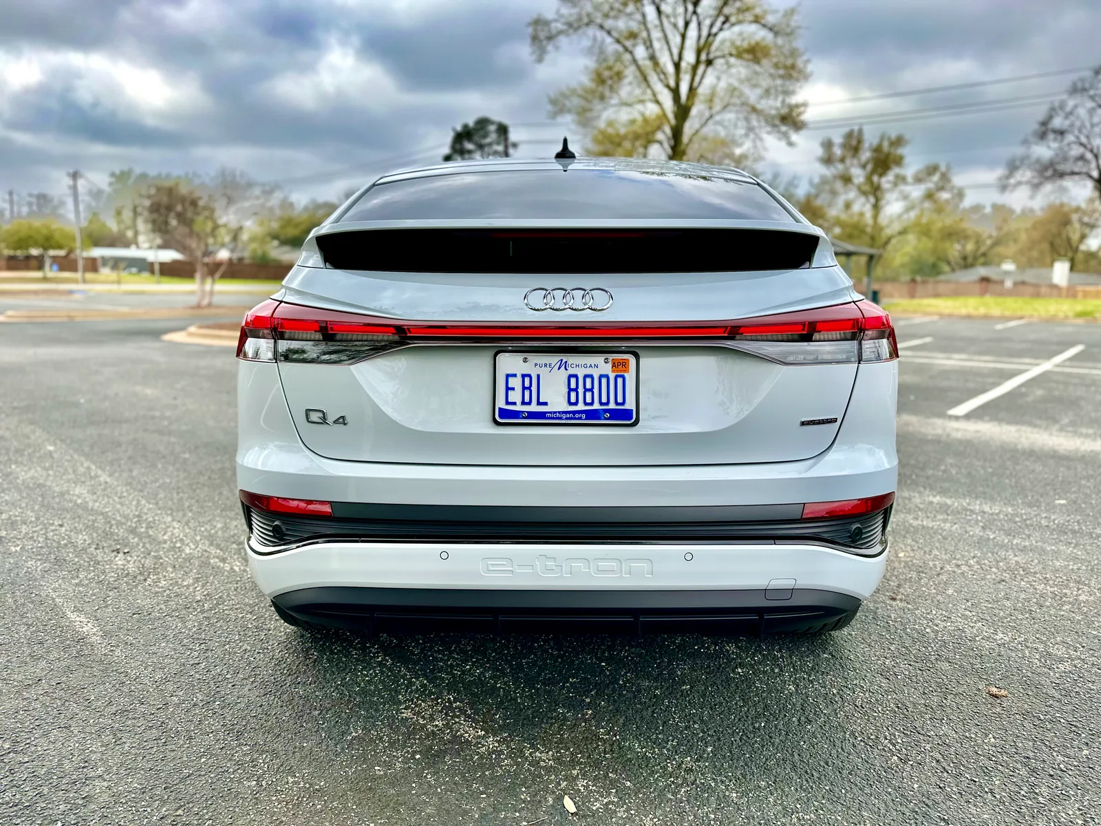 2022 Audi Q4 Sportback e-tron Family Review with Child Seat Installation