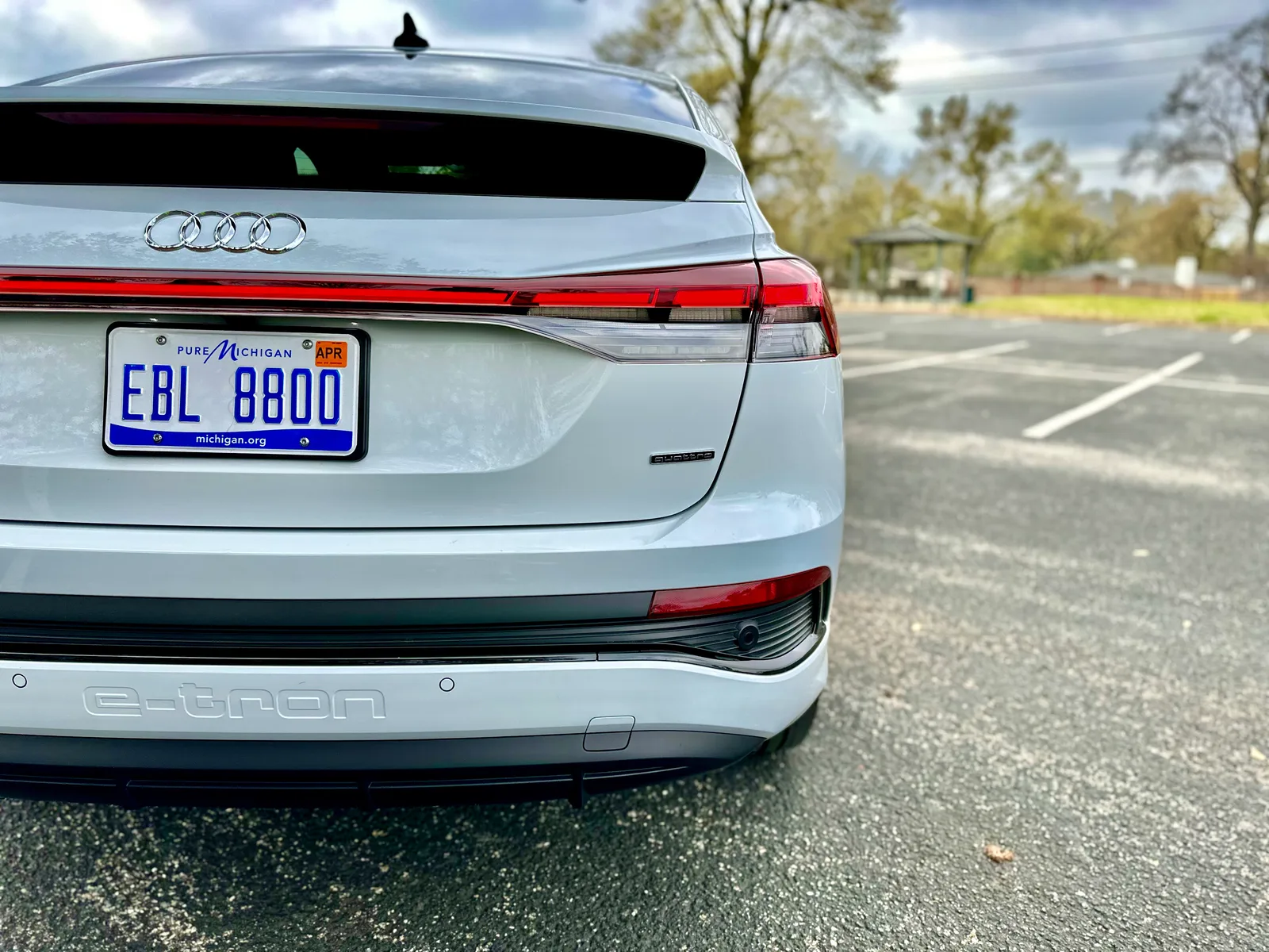 2022 Audi Q4 Sportback e-tron Family Review with Child Seat Installation