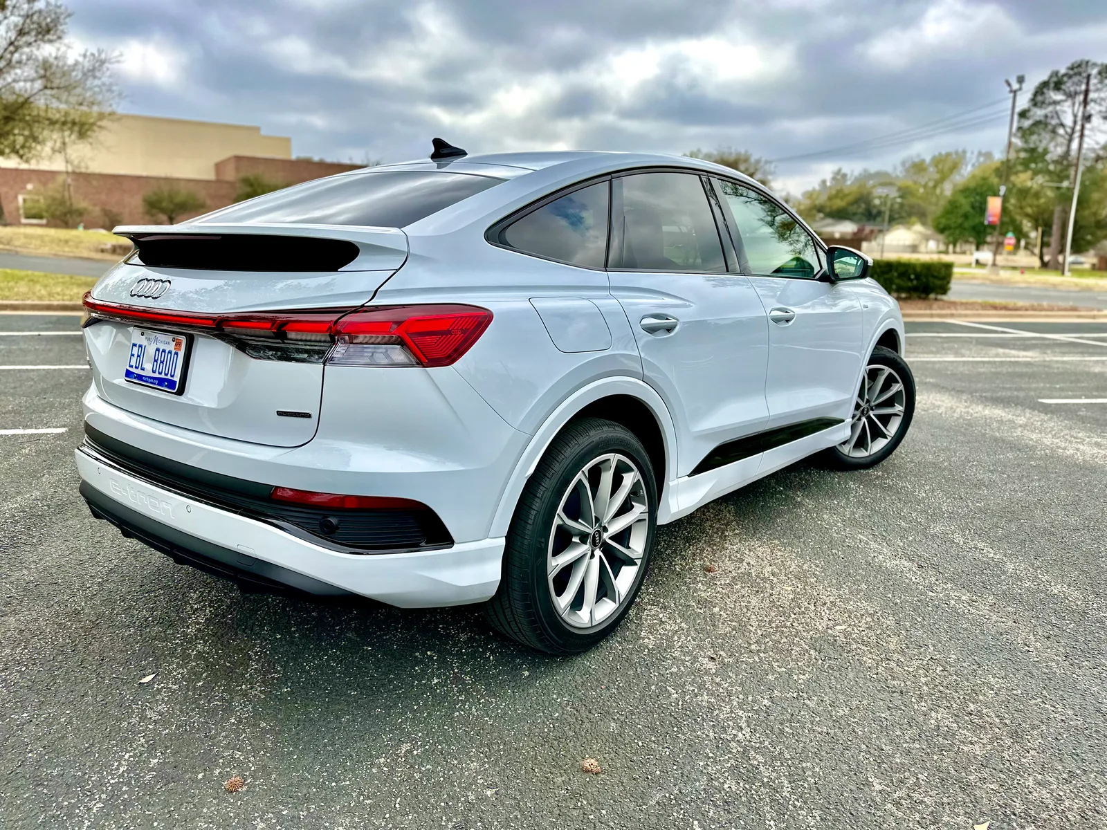 2022 Audi Q4 Sportback e-tron Family Review with Child Seat Installation