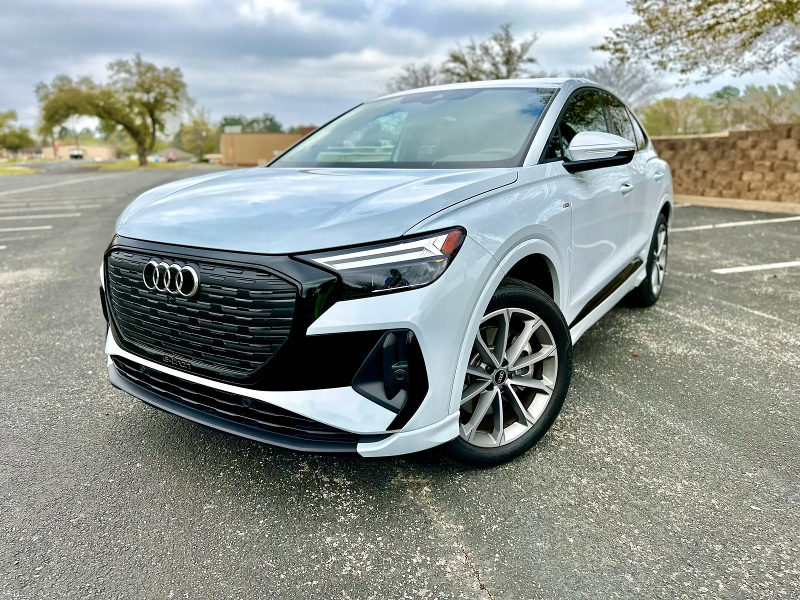 2022 Audi Q4 Sportback e-tron Family Review with Child Seat Installation