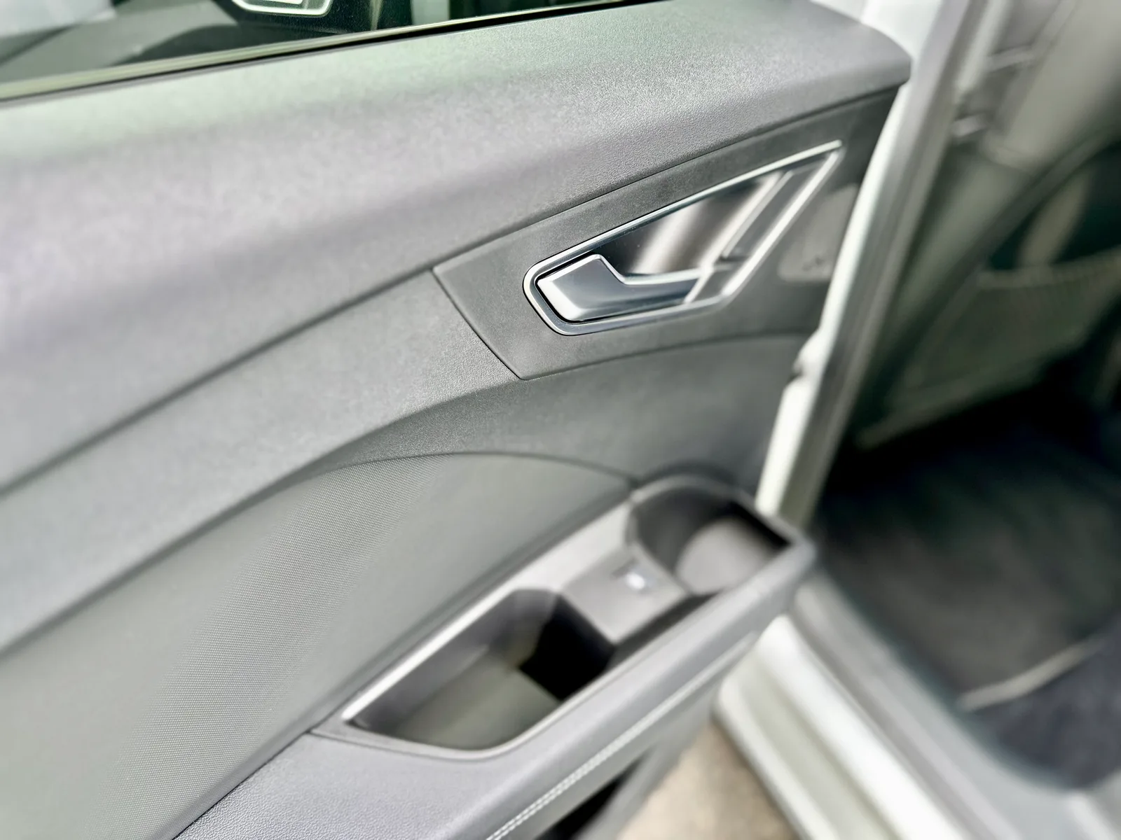 2022 Audi Q4 Sportback e-tron Family Review with Child Seat Installation