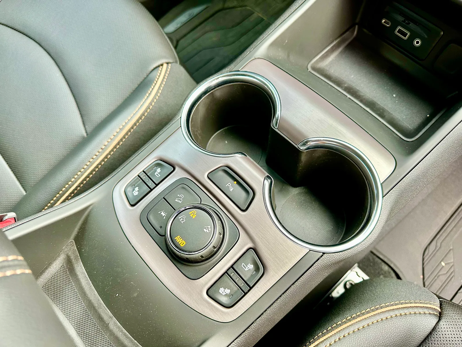 2023 GMC Terrain AT4: Better Than a Subaru Forester Wilderness?