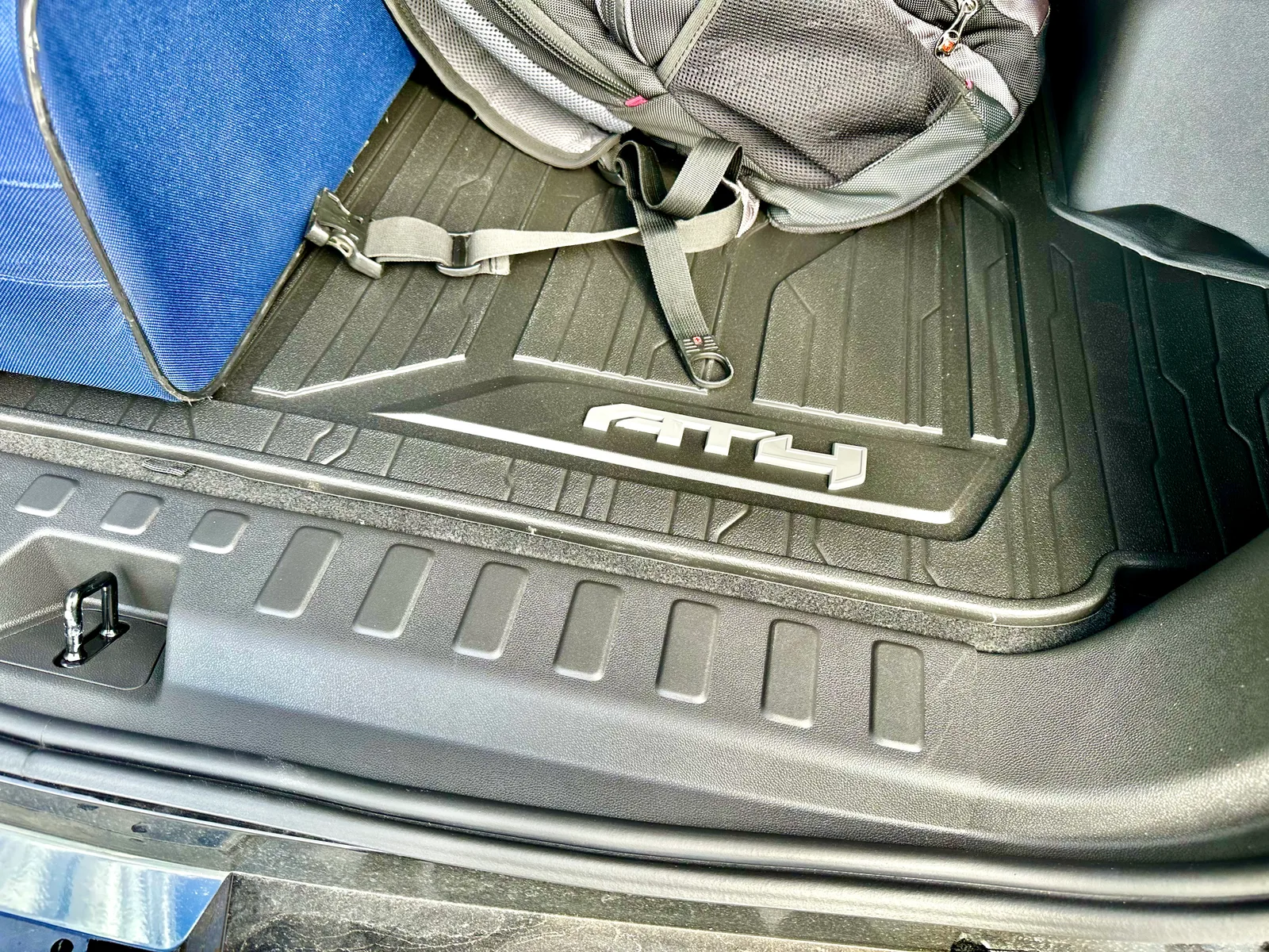 2023 GMC Terrain AT4: Better Than a Subaru Forester Wilderness?