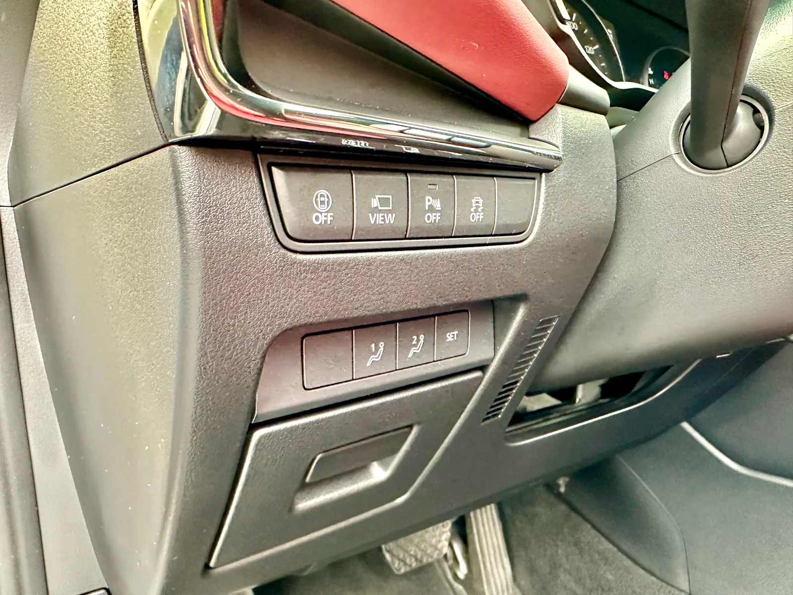 2023 Mazda3 Hatchback: Family Review with Child Seat Installation