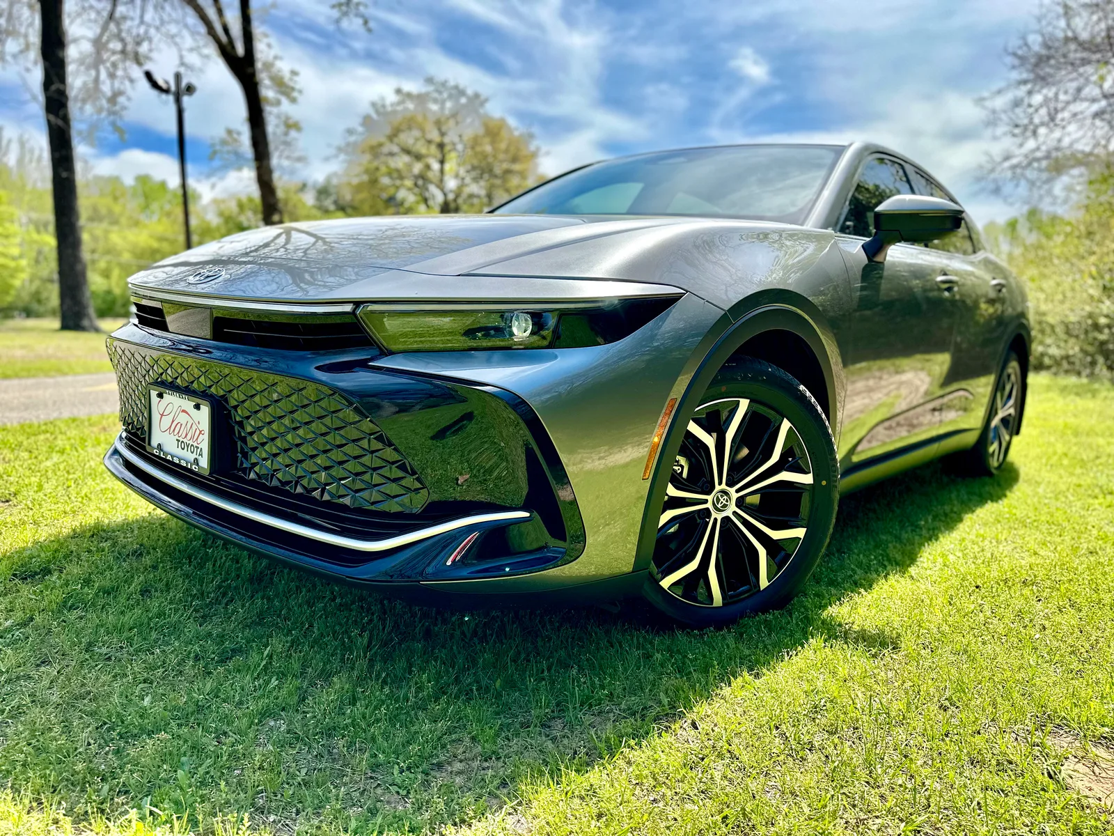 2023 Toyota Crown XLE: A Lexus in Comfy Clothes