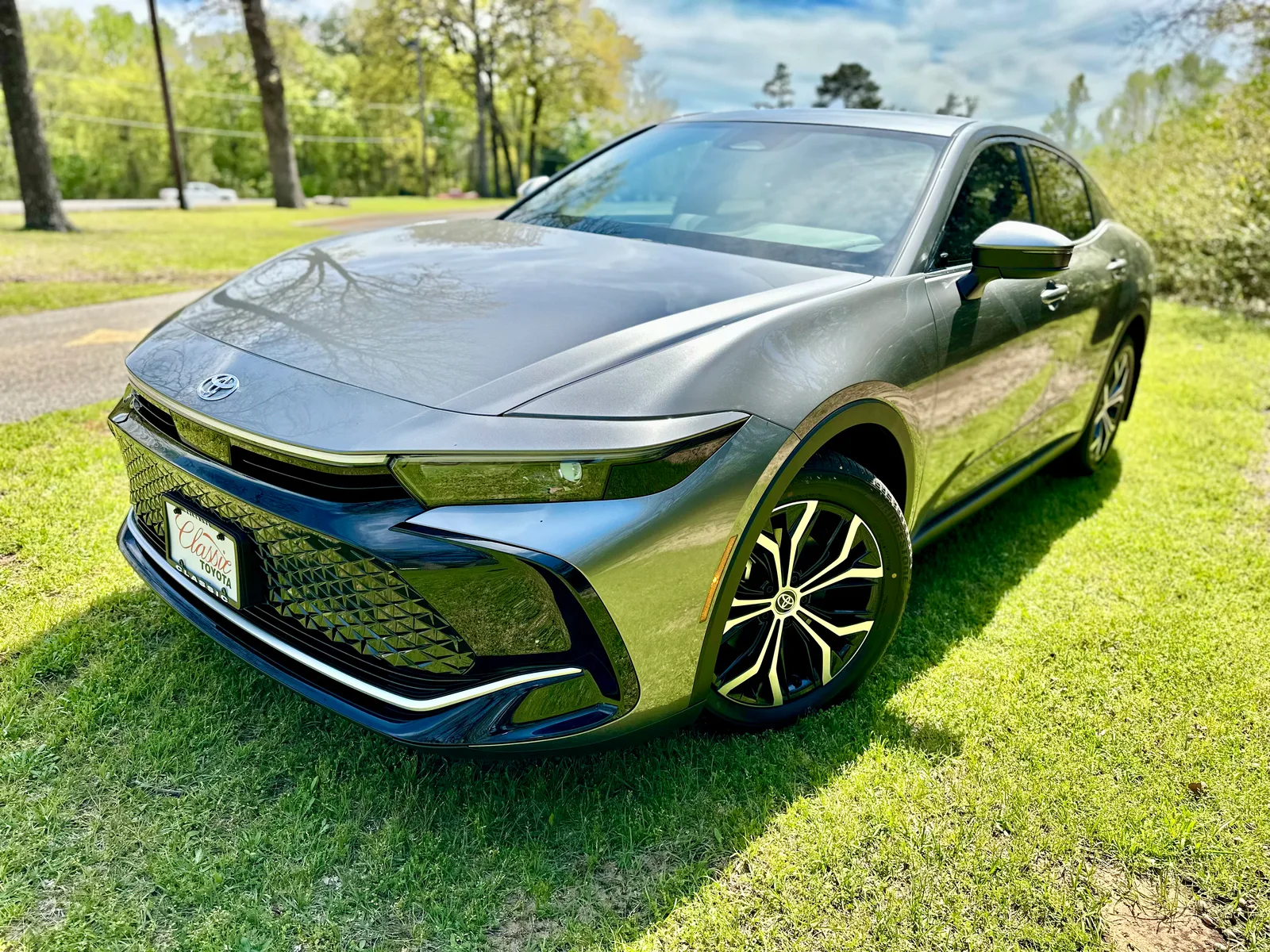2023 Toyota Crown XLE: A Lexus in Comfy Clothes