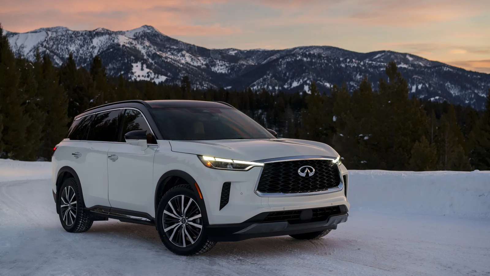 2023 Infiniti QX60: Holli Has Some Fun in Big Sky Montana