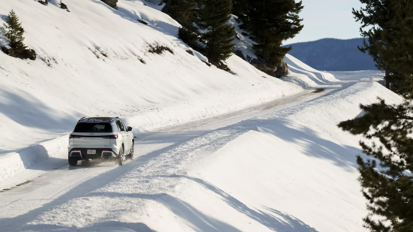 2023 Infiniti QX60: Holli Has Some Fun in Big Sky Montana
