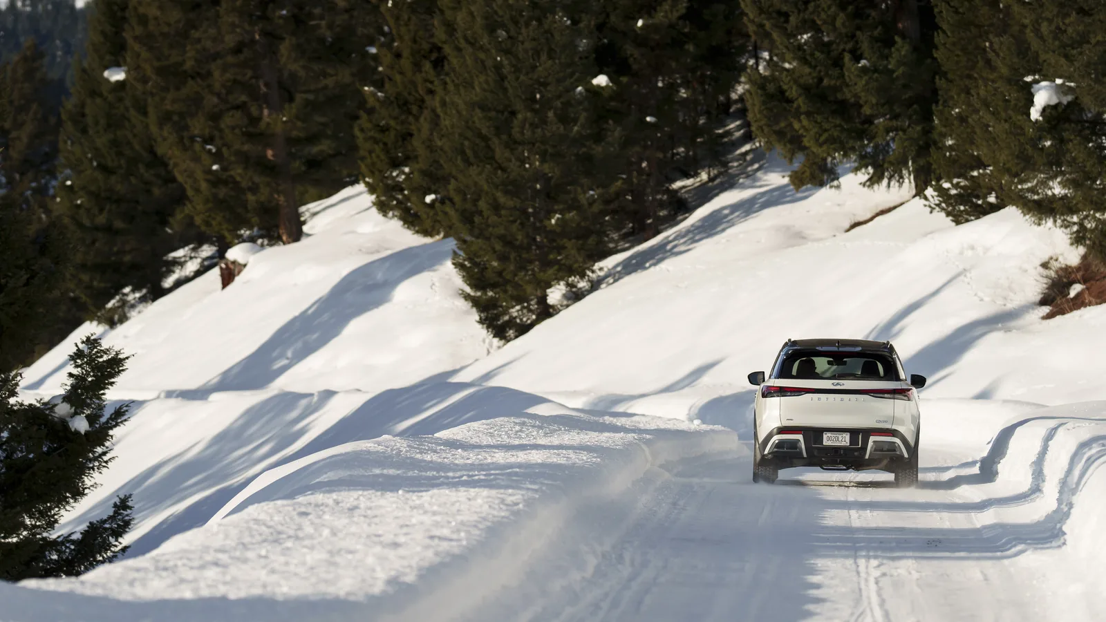 2023 Infiniti QX60: Holli Has Some Fun in Big Sky Montana