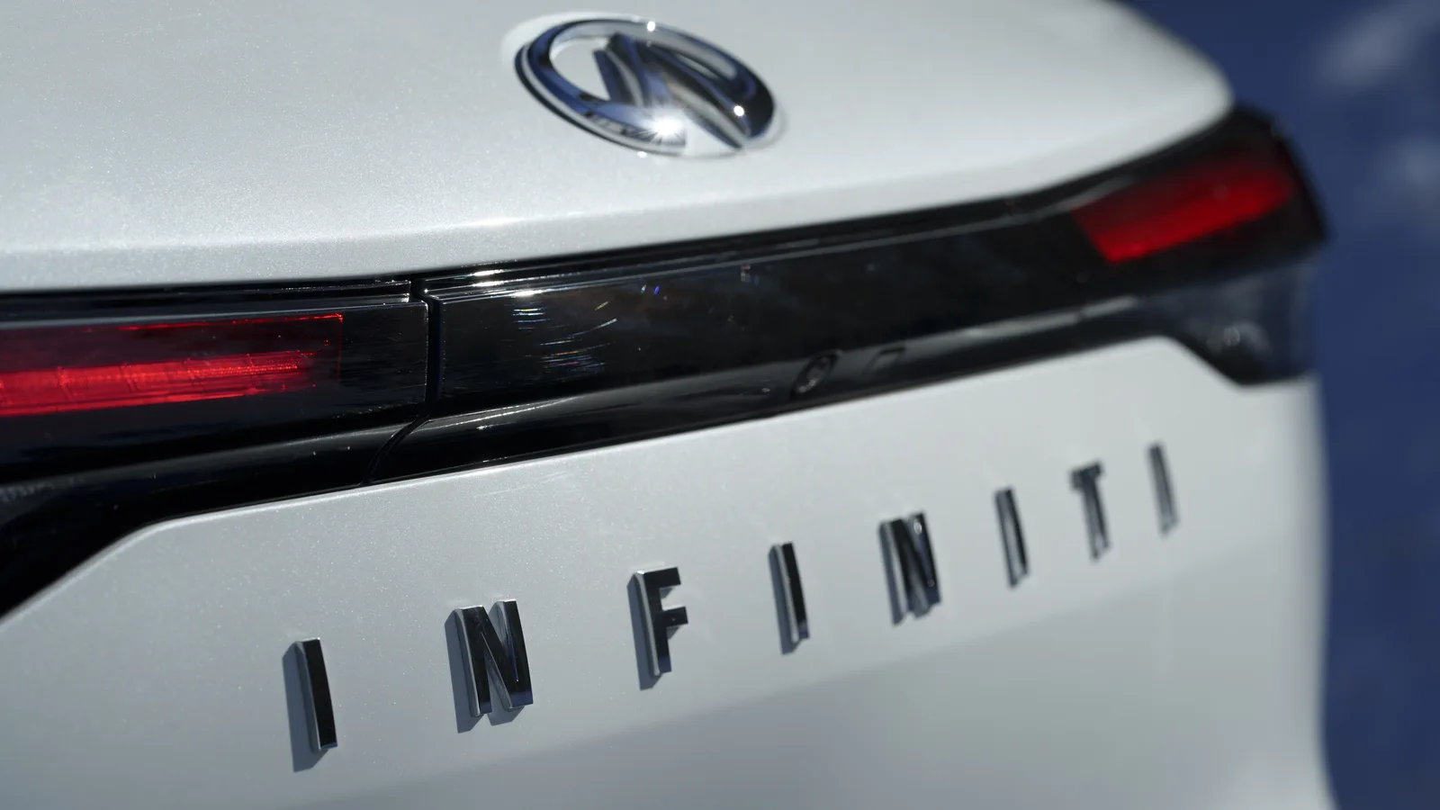 2023 Infiniti QX60: Holli Has Some Fun in Big Sky Montana