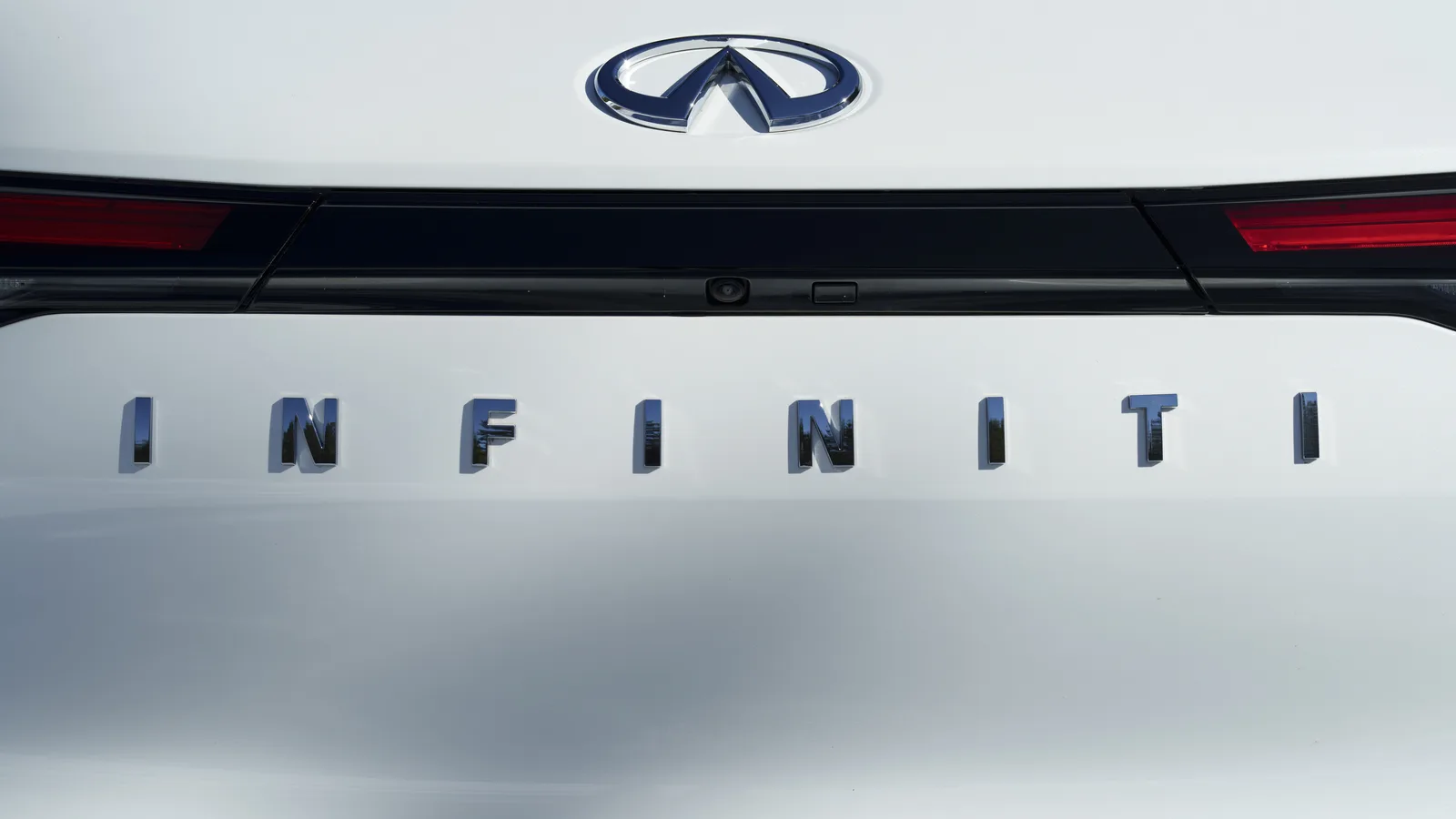 2023 Infiniti QX60: Holli Has Some Fun in Big Sky Montana