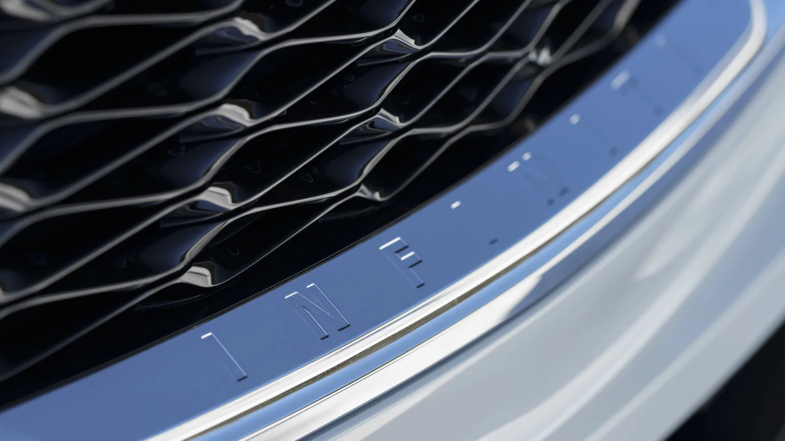 2023 Infiniti QX60: Holli Has Some Fun in Big Sky Montana