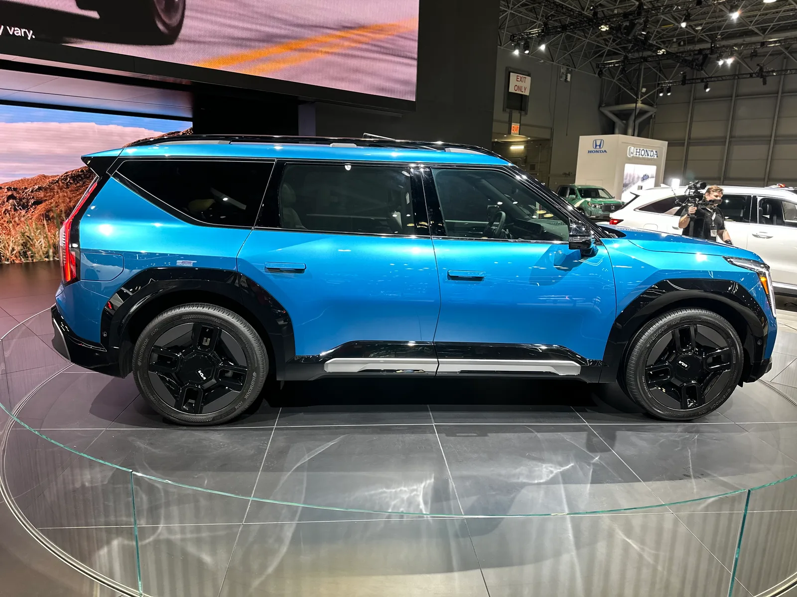 Kia EV9 Debuts in New York