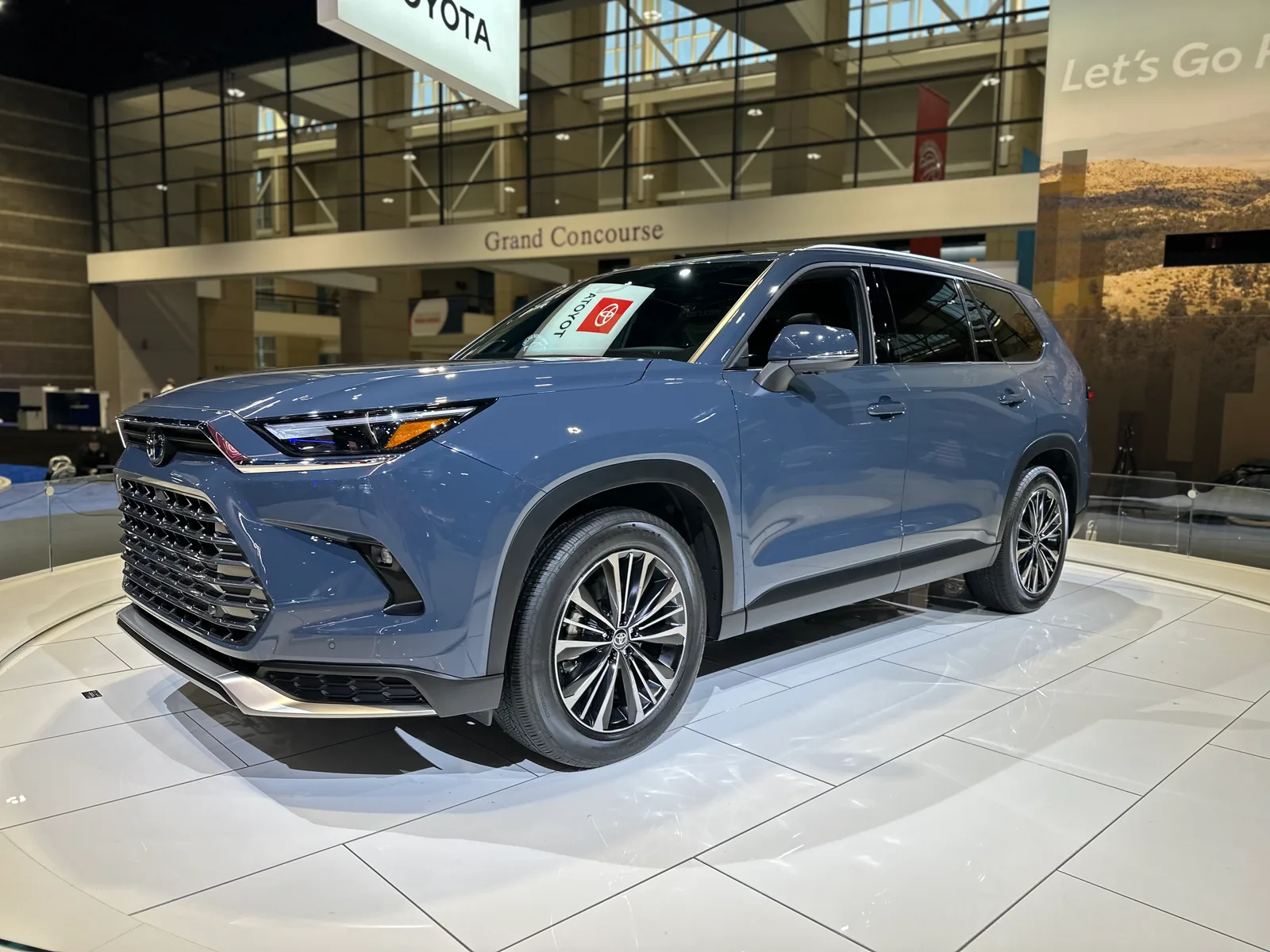 Toyota Sequoia v. Grand Highlander Specs and Real-World Testing