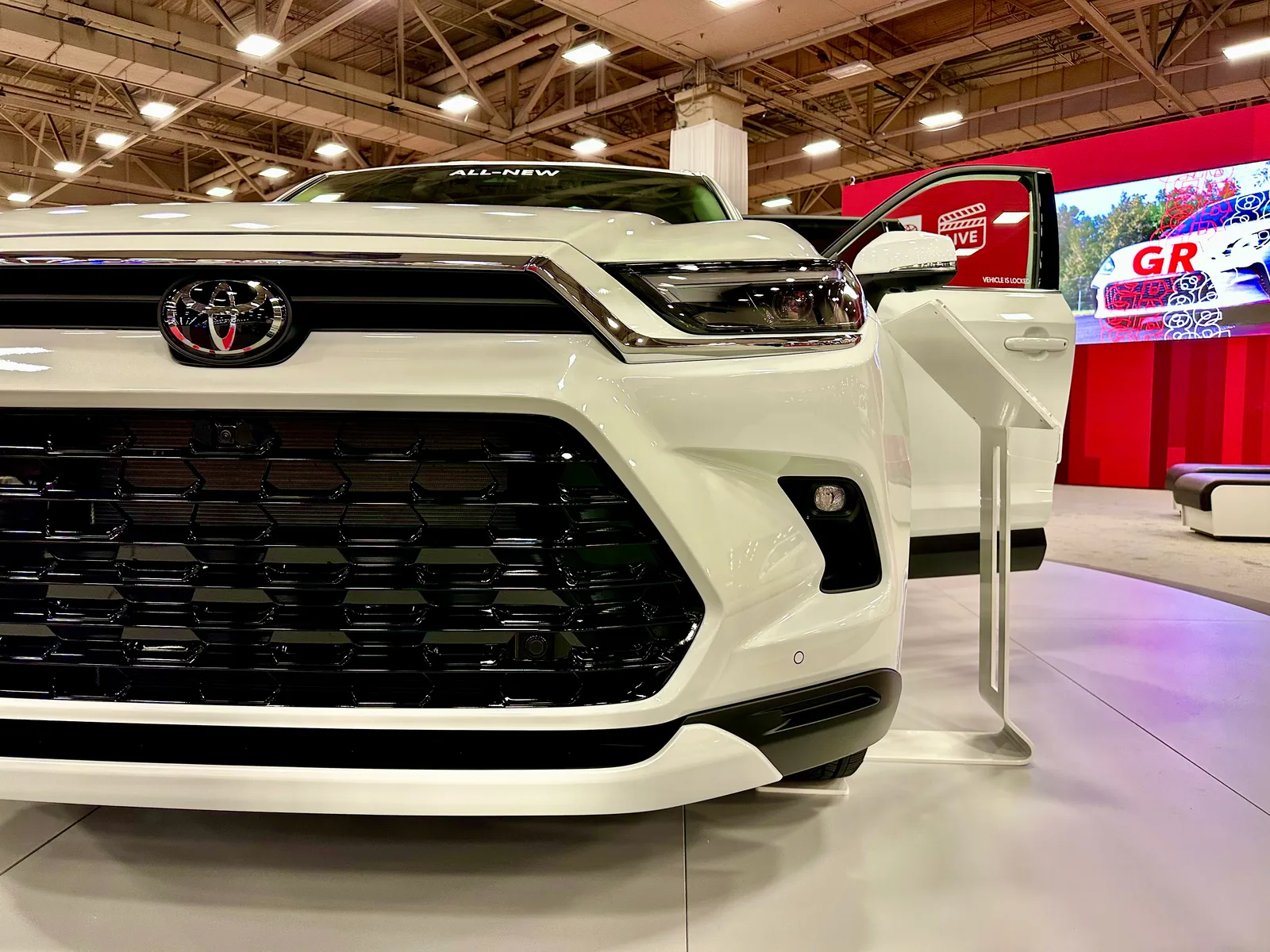 Toyota Sequoia v. Grand Highlander Specs and Real-World Testing