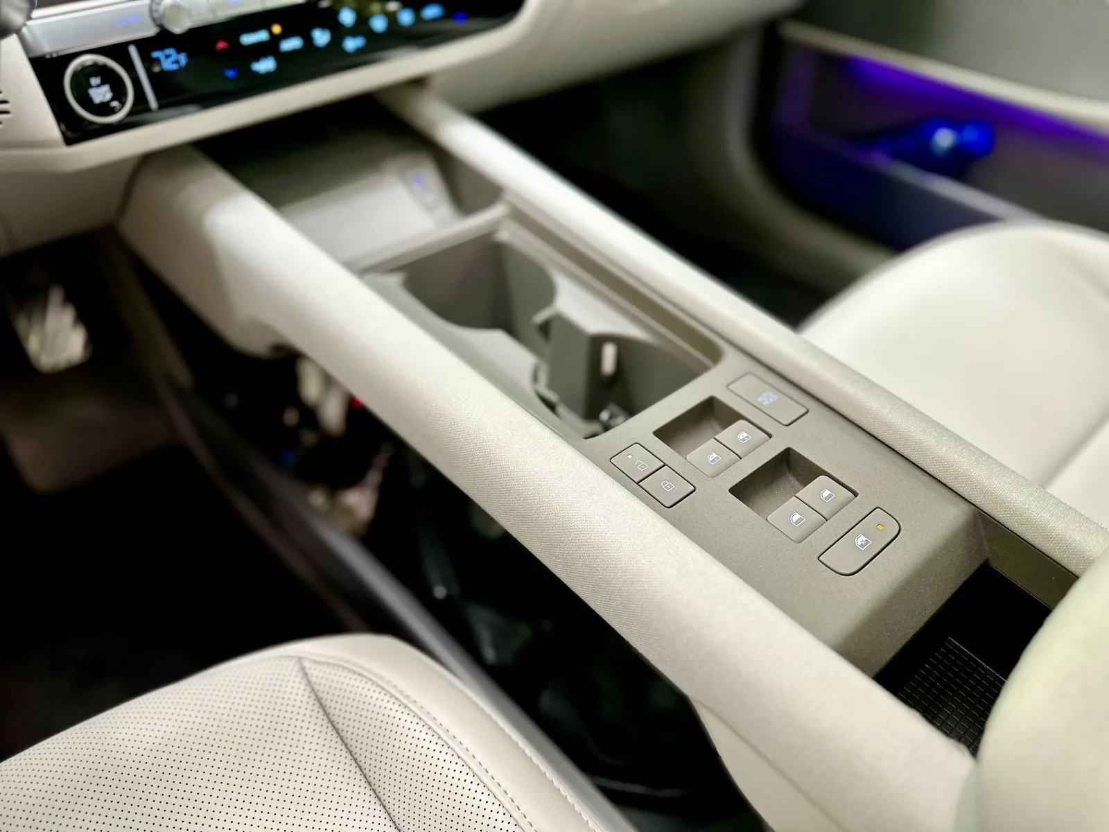 2023 Hyundai IONIQ 6 First Drive