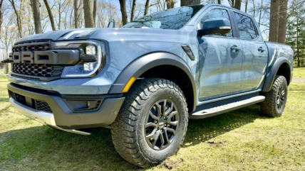 2024 Ford Ranger Reveal: How Does It Compare to the Chevrolet Colorado?