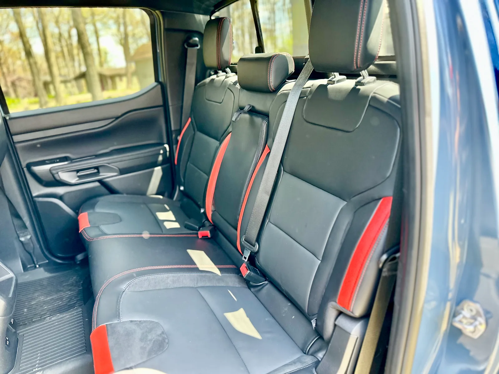2024 Ford Ranger Reveal: How Does It Compare to the Chevrolet Colorado?