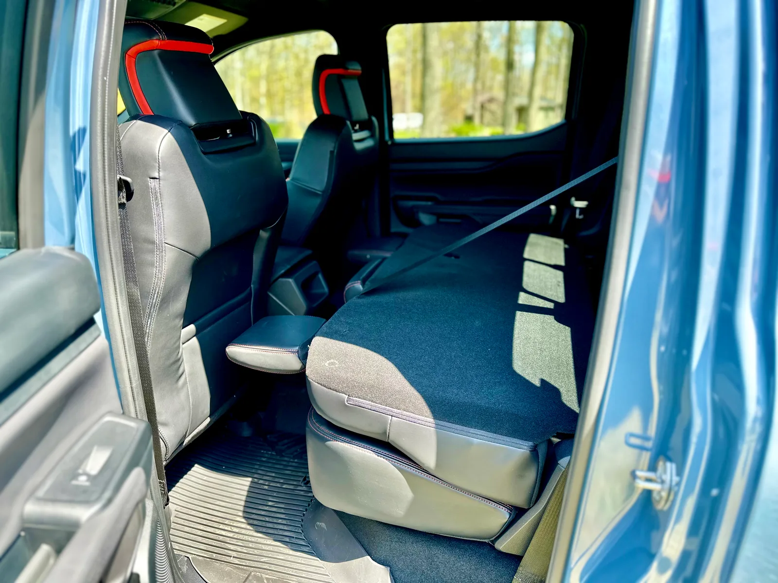 2024 Ford Ranger Reveal: How Does It Compare to the Chevrolet Colorado?