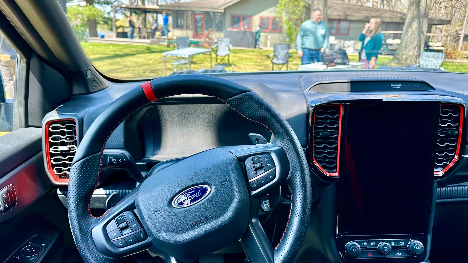 2024 Ford Ranger Reveal: How Does It Compare to the Chevrolet Colorado?
