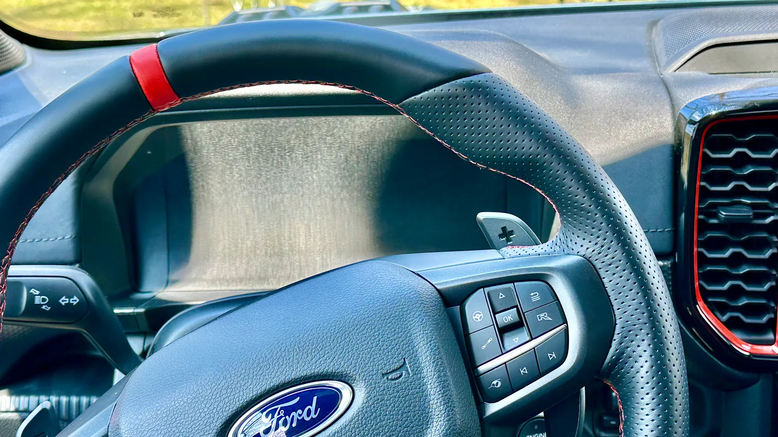 2024 Ford Ranger Reveal: How Does It Compare to the Chevrolet Colorado?