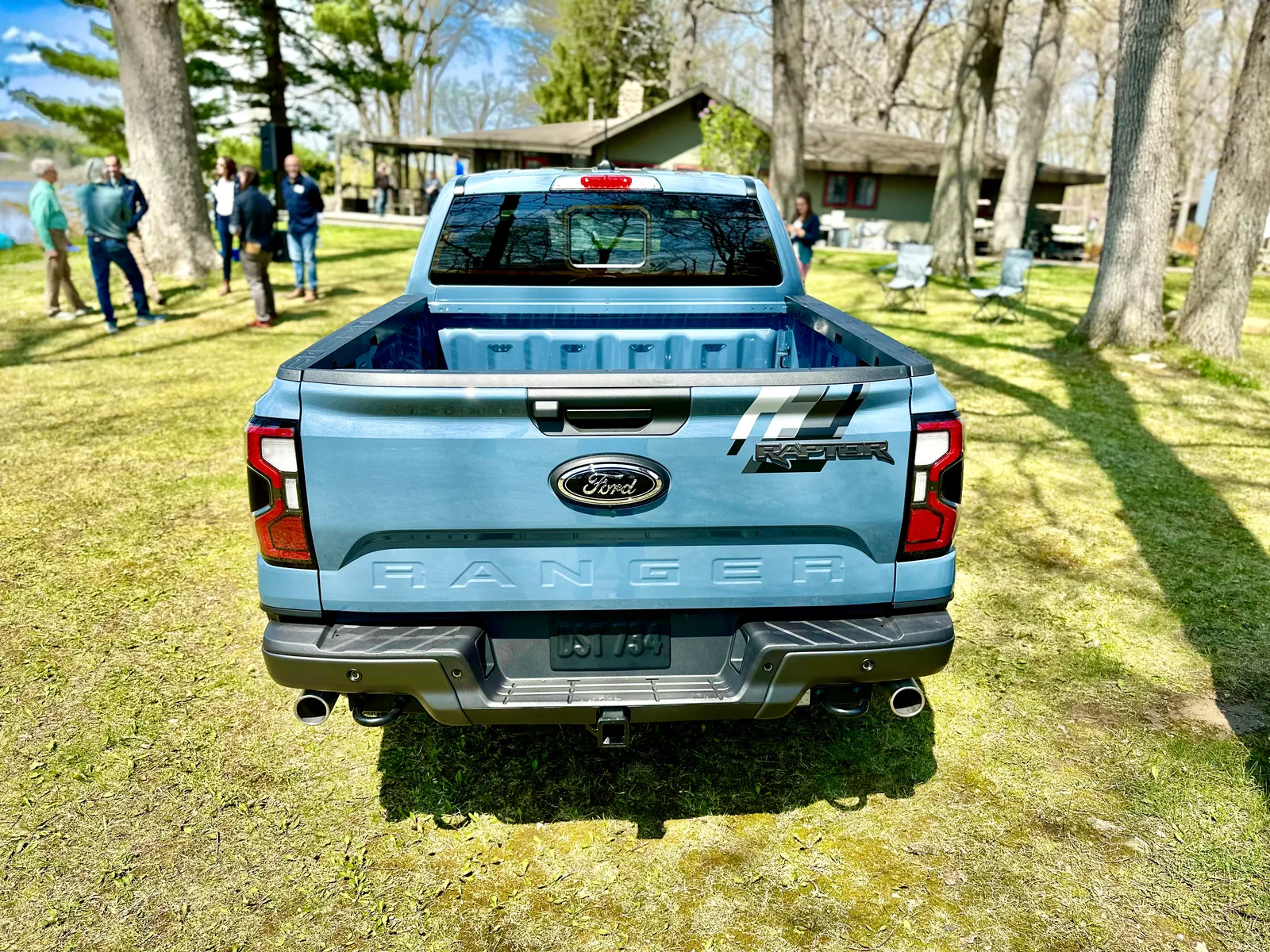2024 Ford Ranger Reveal: How Does It Compare to the Chevrolet Colorado?