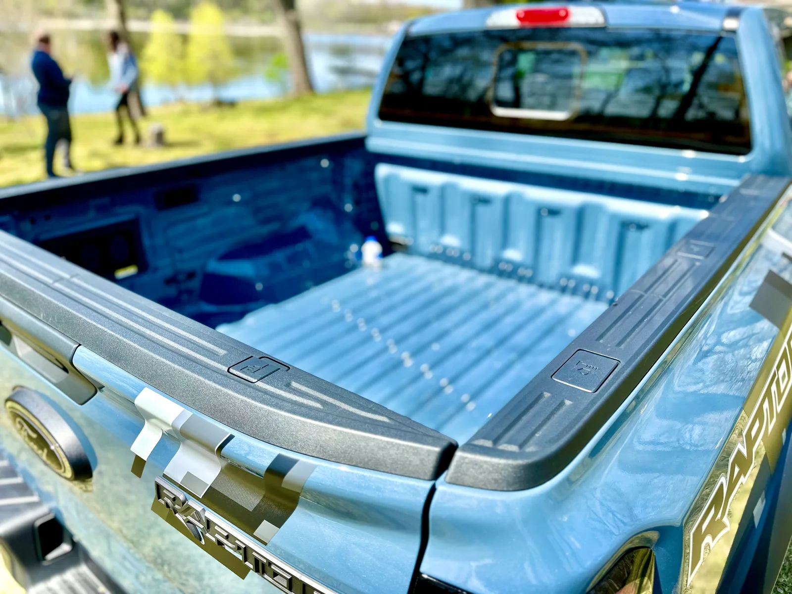 2024 Ford Ranger Reveal: How Does It Compare to the Chevrolet Colorado?