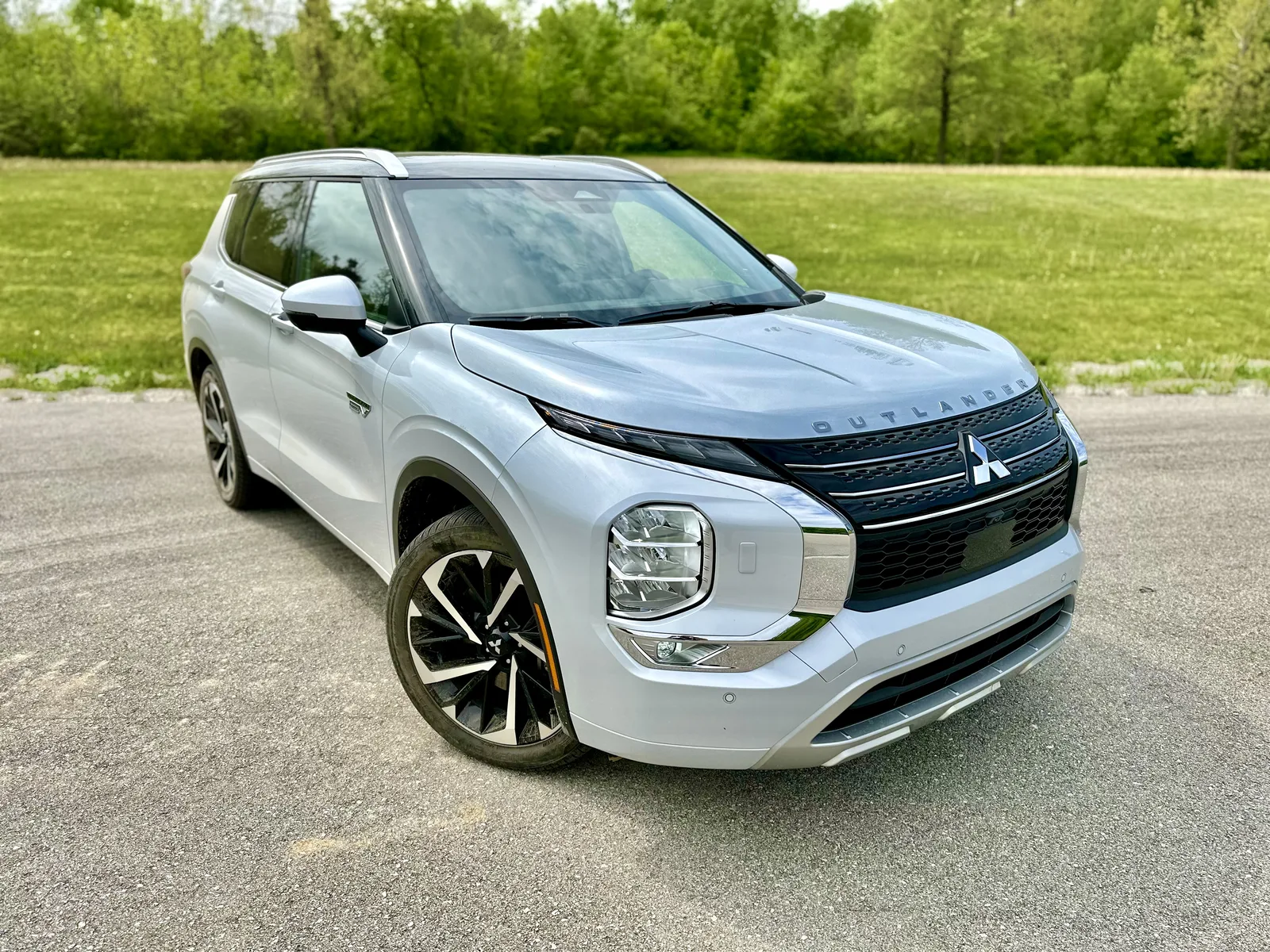 2023 Mitsubishi Outlander PHEV: The Gateway into Electrification