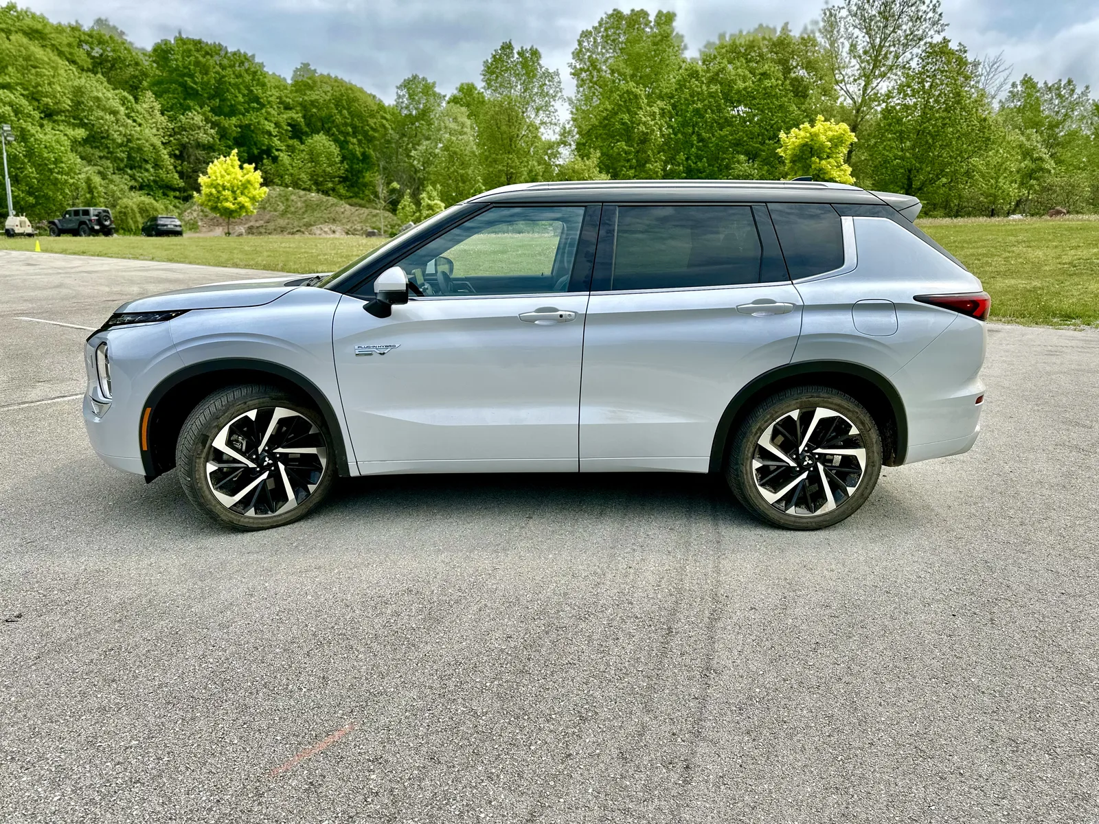 2023 Mitsubishi Outlander PHEV: The Gateway into Electrification