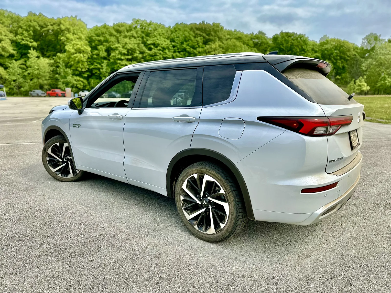 2023 Mitsubishi Outlander PHEV: The Gateway into Electrification