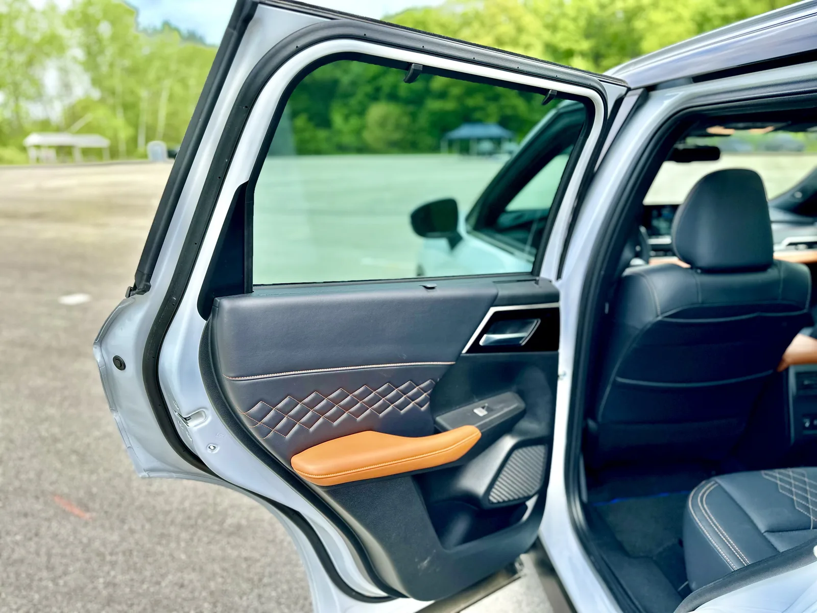 2023 Mitsubishi Outlander PHEV: The Gateway into Electrification