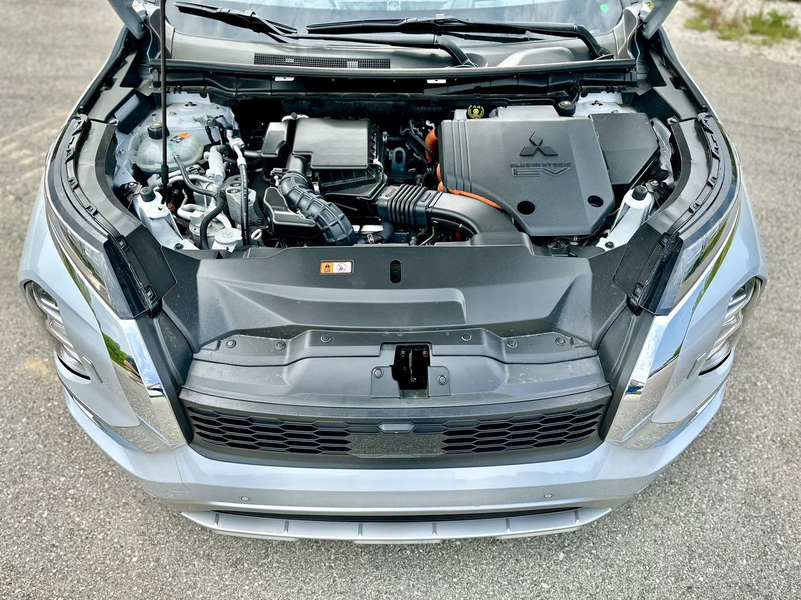 2023 Mitsubishi Outlander PHEV: The Gateway into Electrification