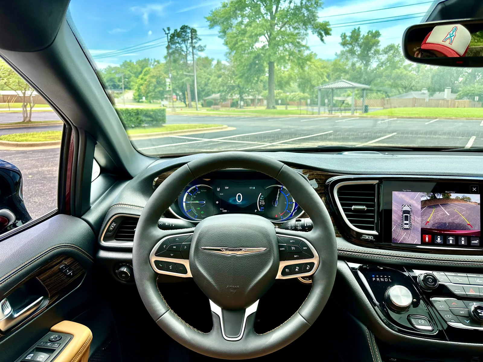 2023 Chrysler Pacifica eHybrid Pinnacle: Better than a Telluride or Tahoe?