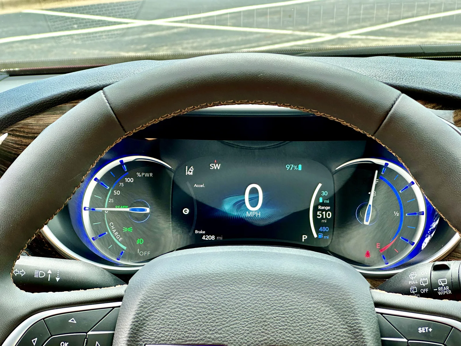 2023 Chrysler Pacifica eHybrid Pinnacle: Better than a Telluride or Tahoe?