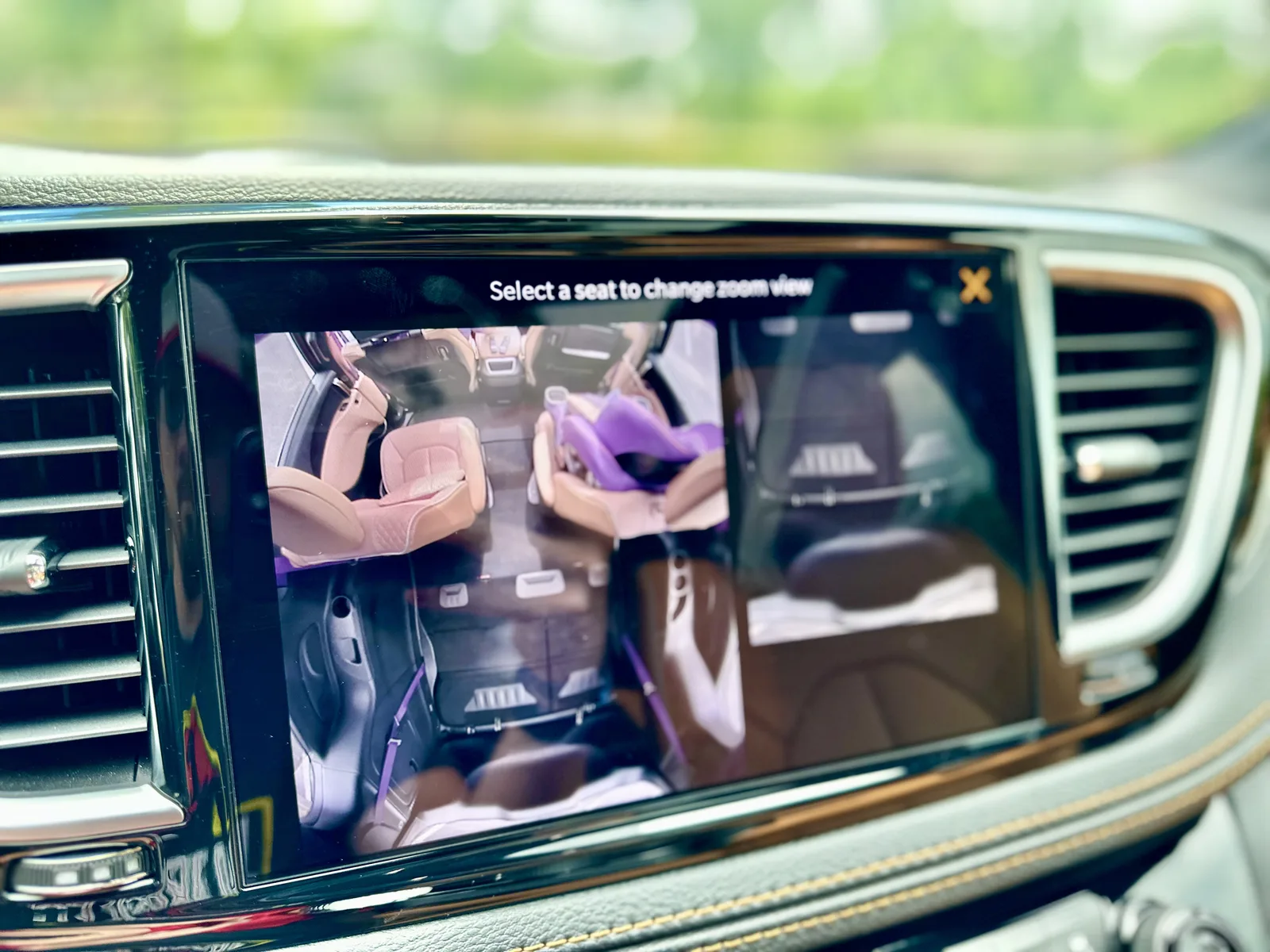 2023 Chrysler Pacifica eHybrid Pinnacle: Better than a Telluride or Tahoe?