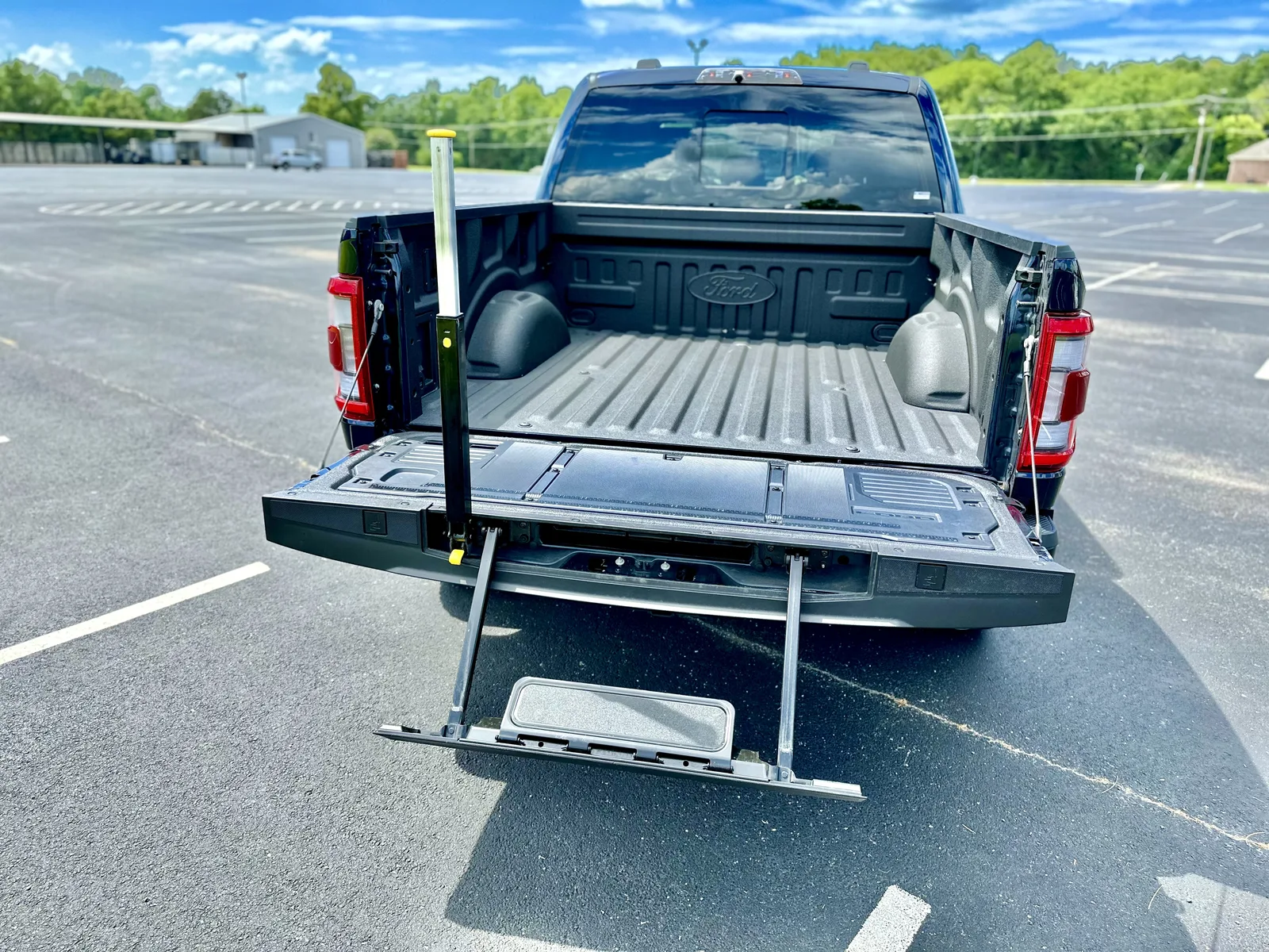 2023 Ford F-150 Raptor R: Better than the Ram TRX in Many Ways